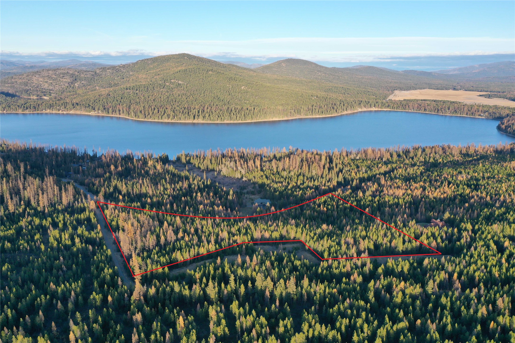 1175 S Mcgregor Lake Road Property Photo 1