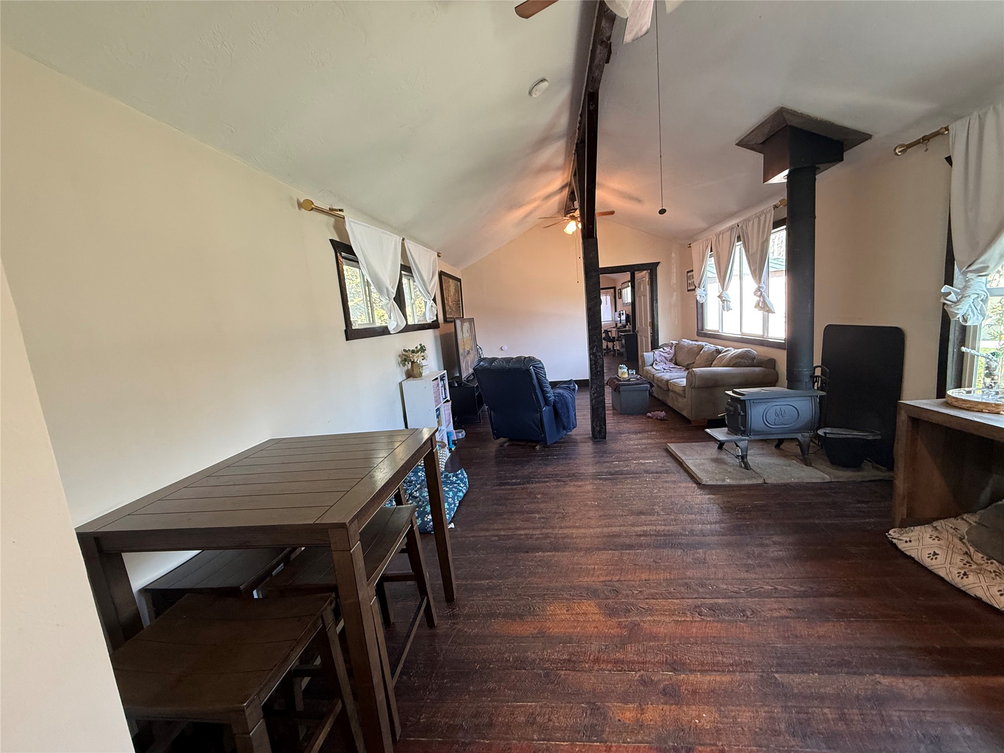 115 Percival Path Property Photo 6