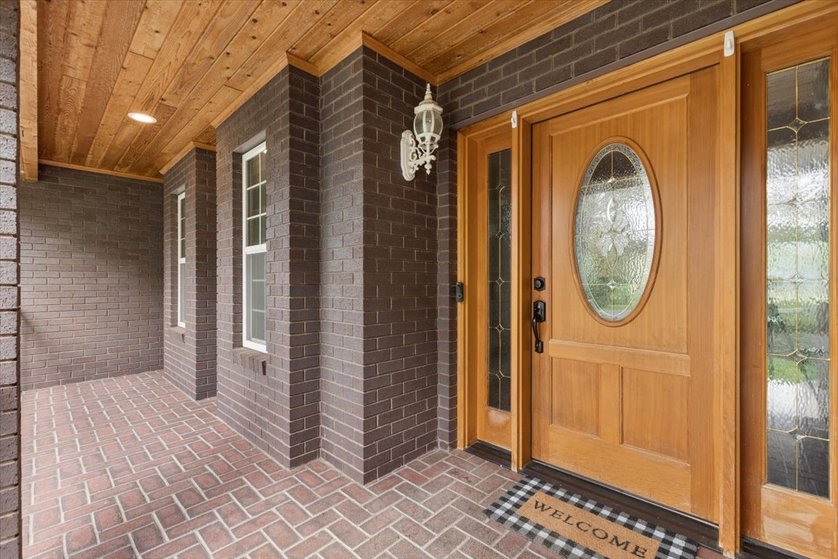 33608 Hilltop Terrace Property Photo 4