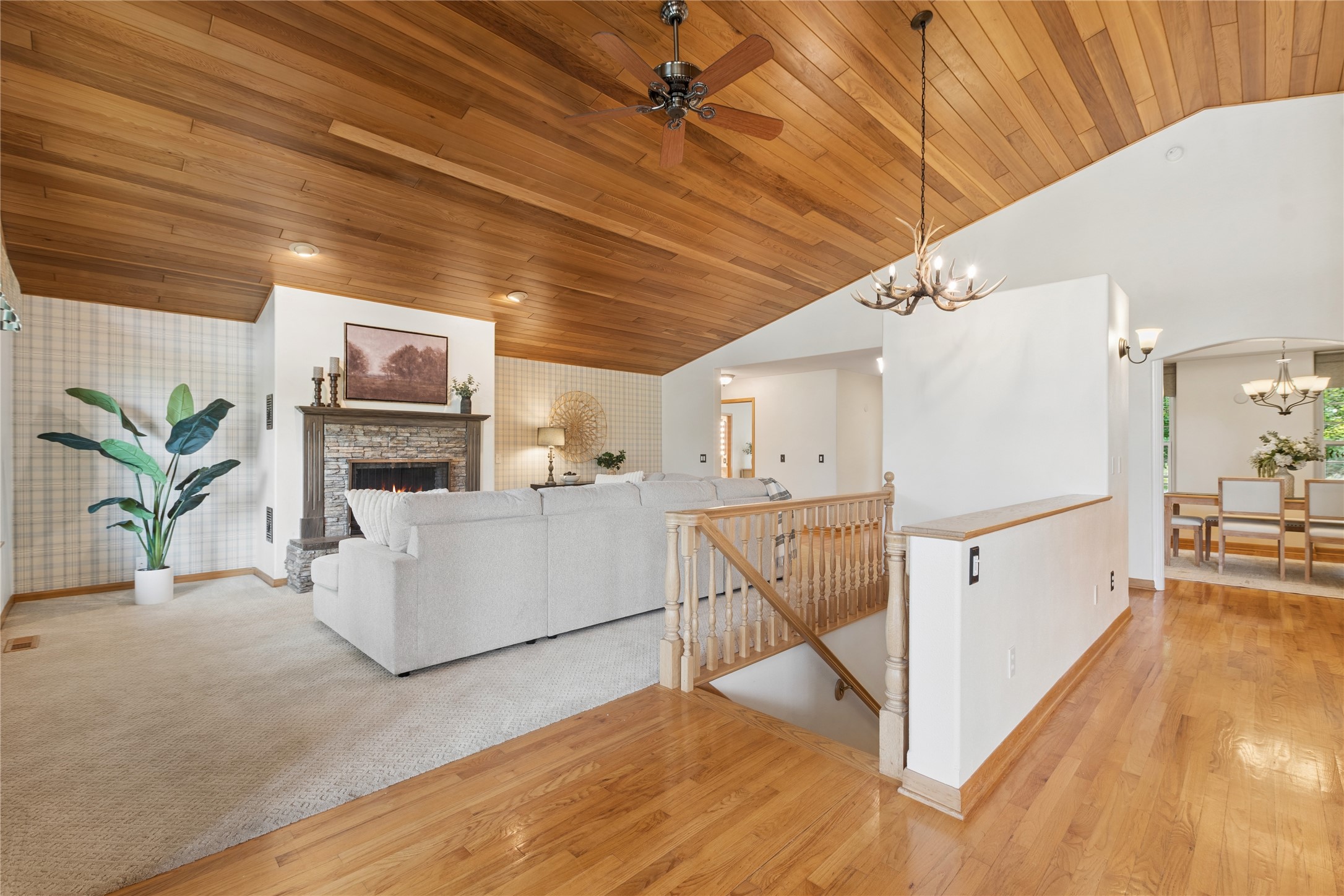 33608 Hilltop Terrace Property Photo 11