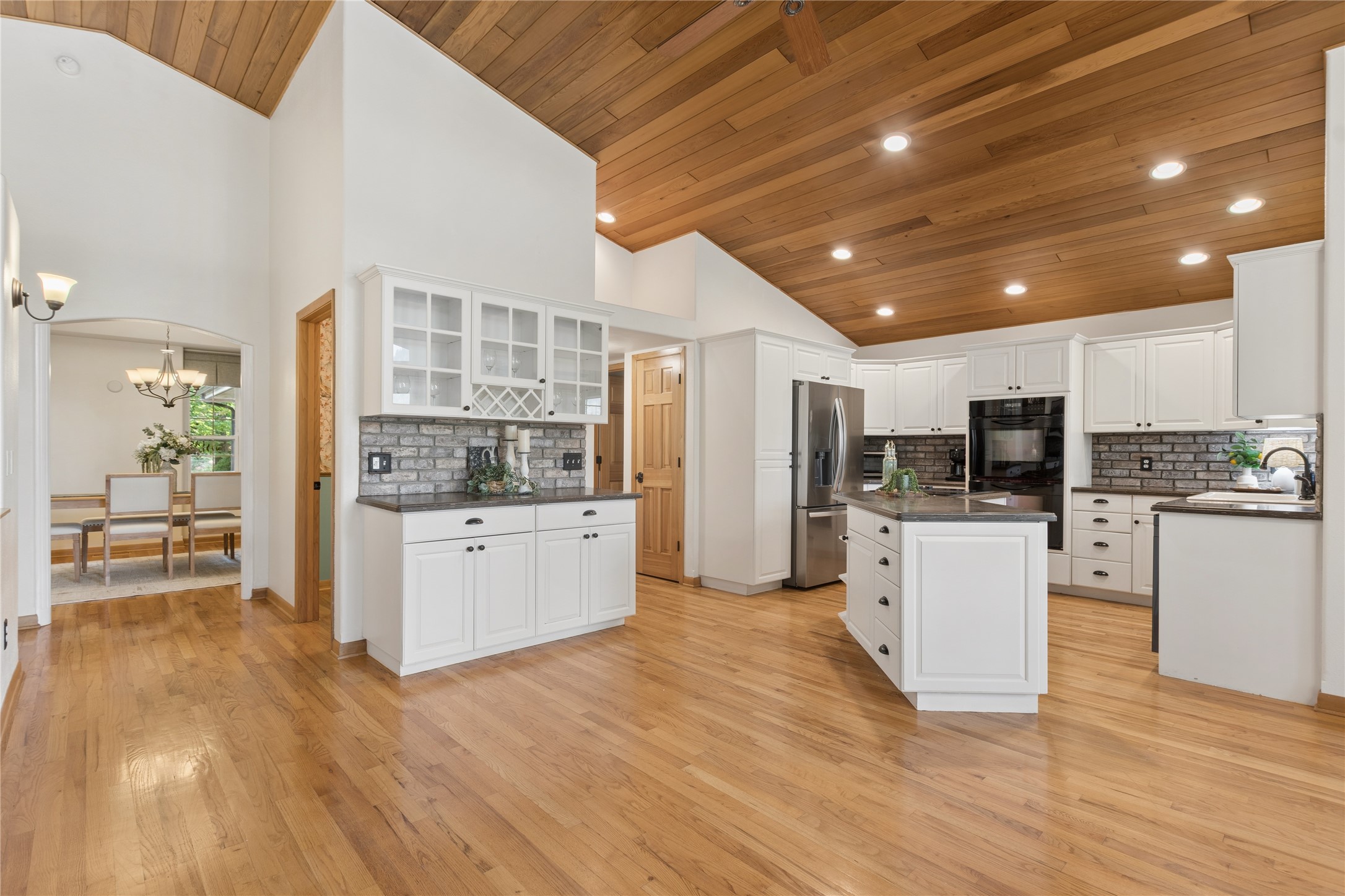 33608 Hilltop Terrace Property Photo 14