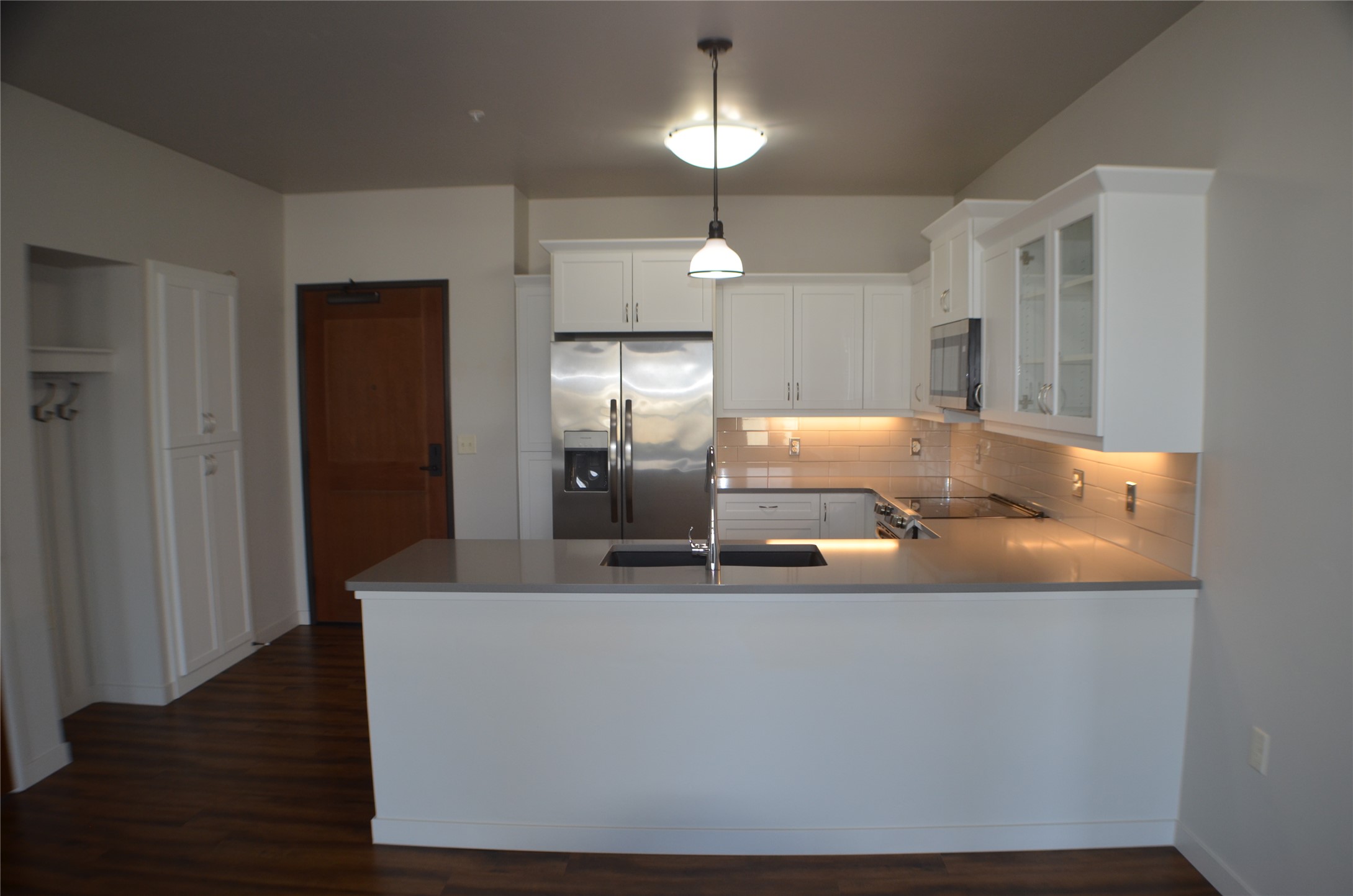 100 Woodlands Way B-307 Property Photo 5