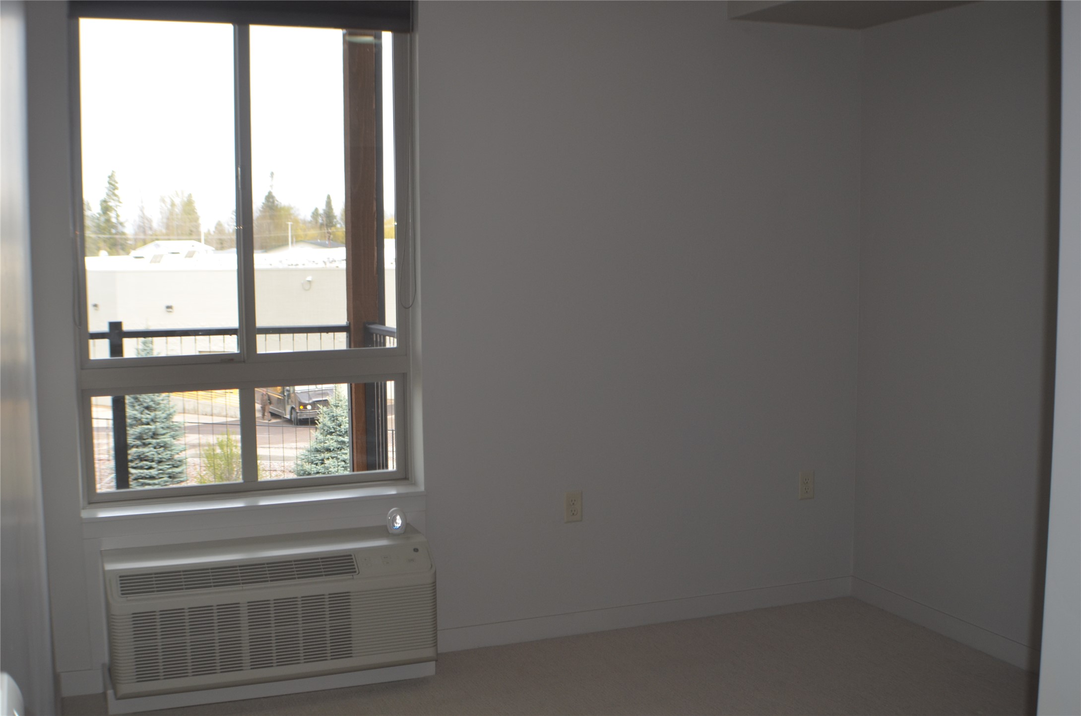100 Woodlands Way B-307 Property Photo 9
