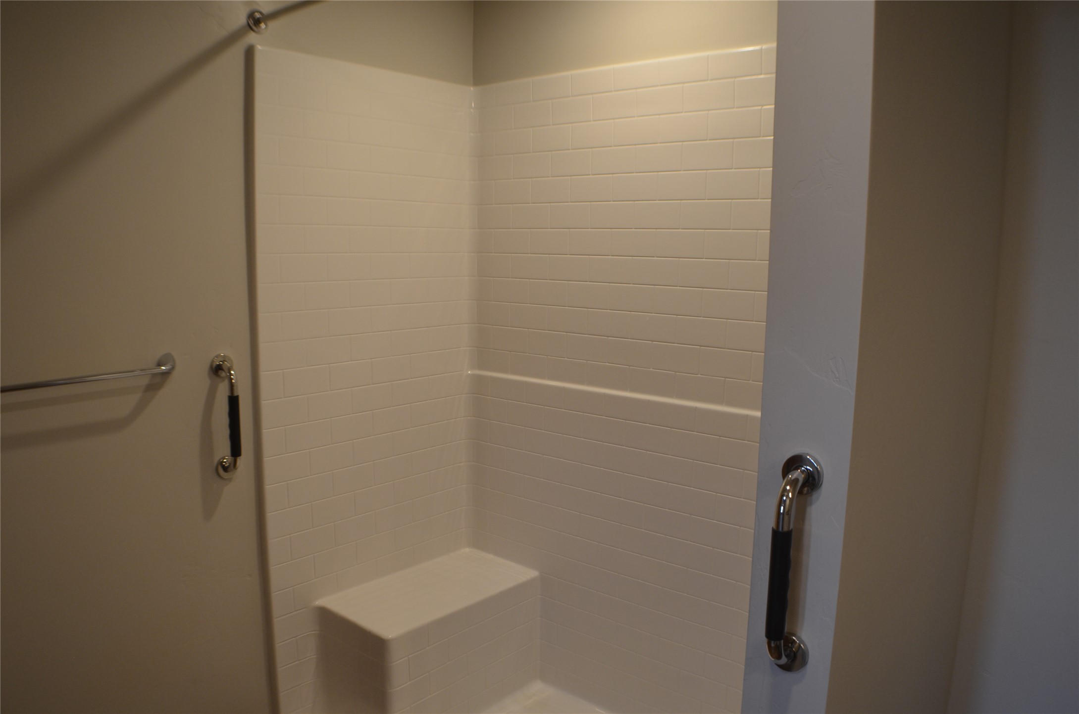 100 Woodlands Way B-307 Property Photo 28