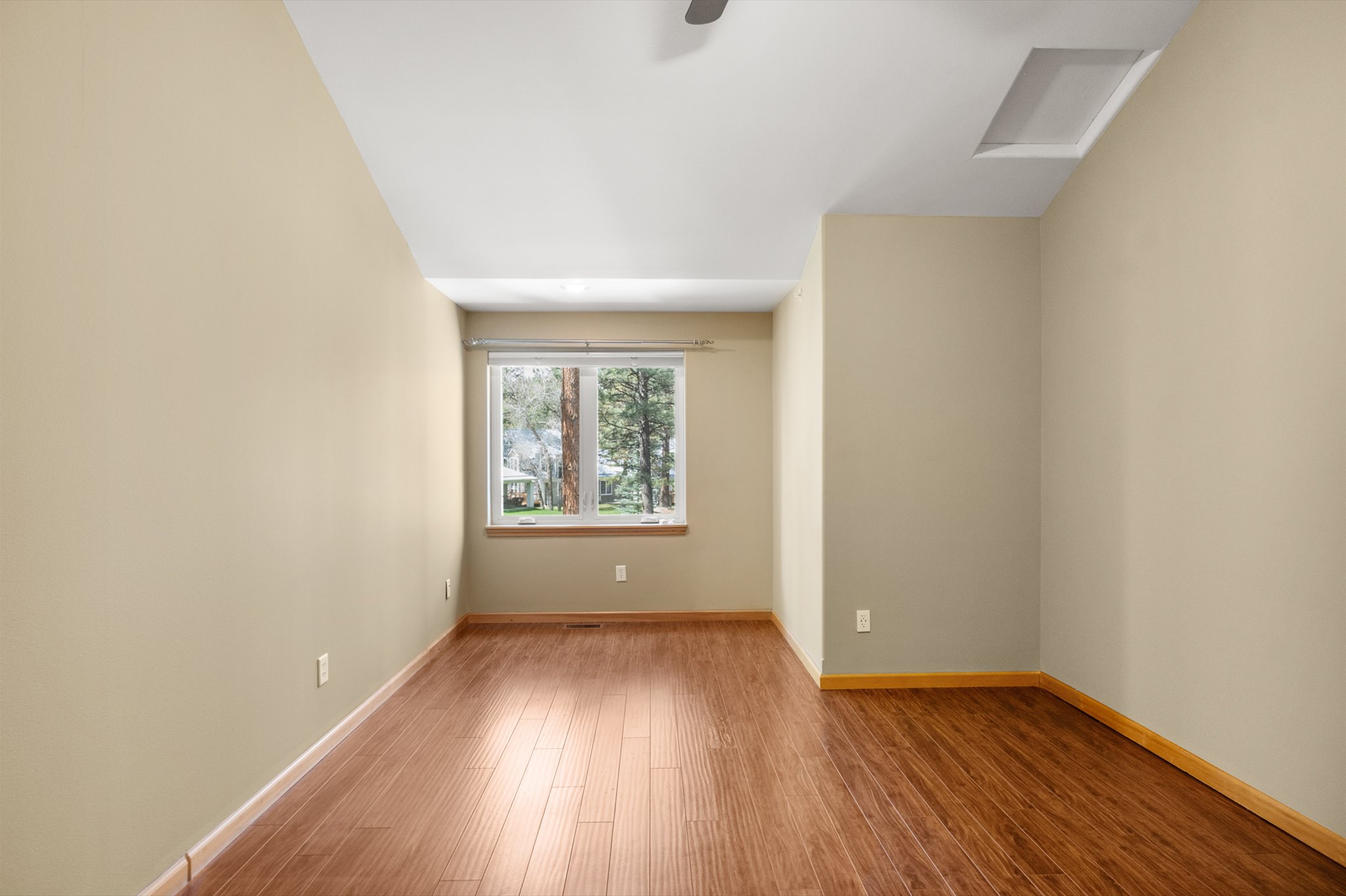 35 Stoney Brook Drive C Property Photo 33