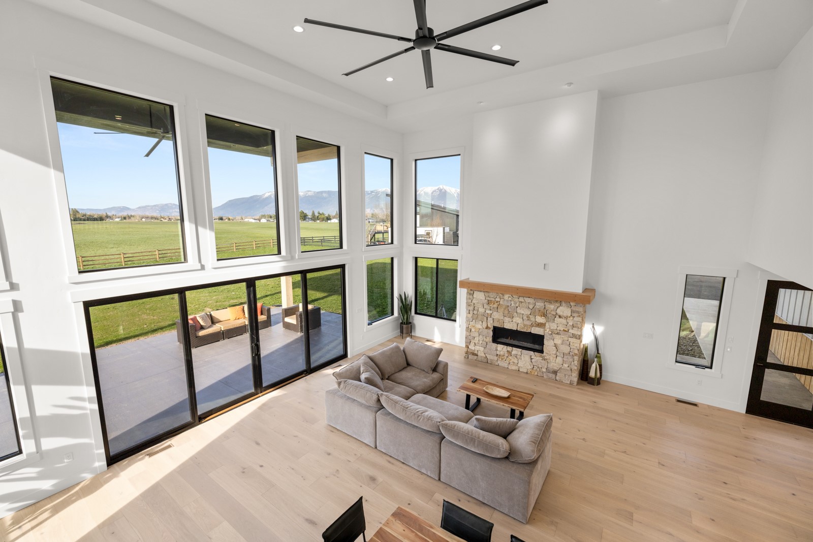 111 Freedom Way Property Photo 27