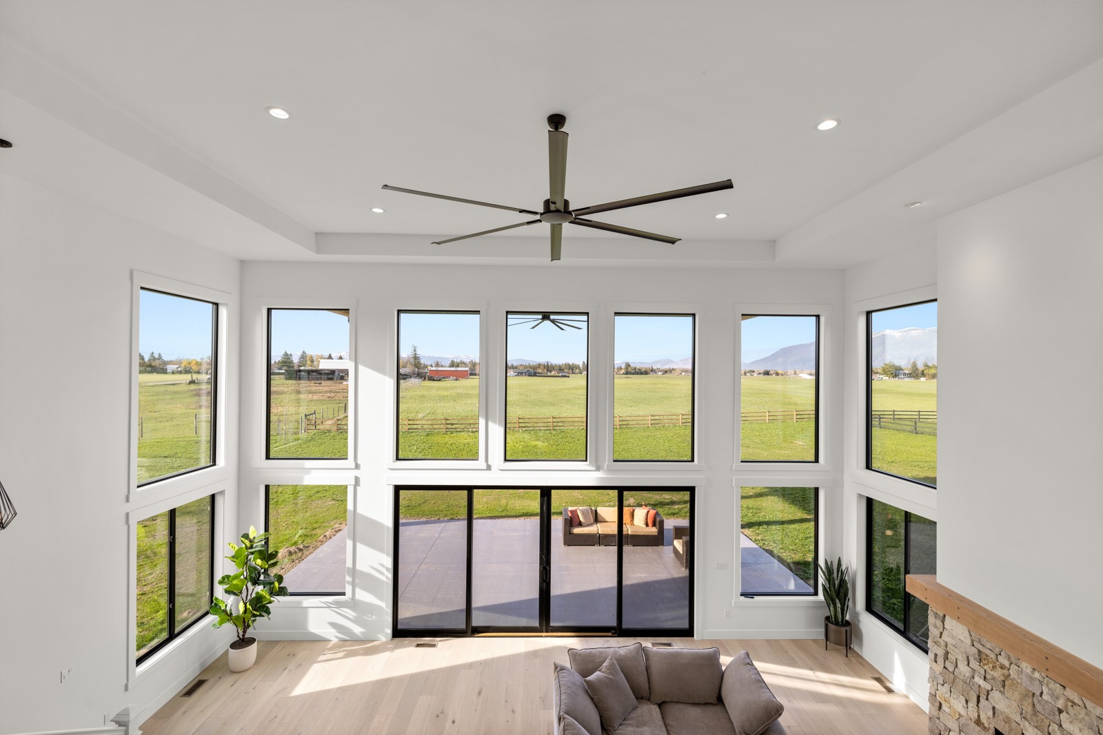 111 Freedom Way Property Photo 28