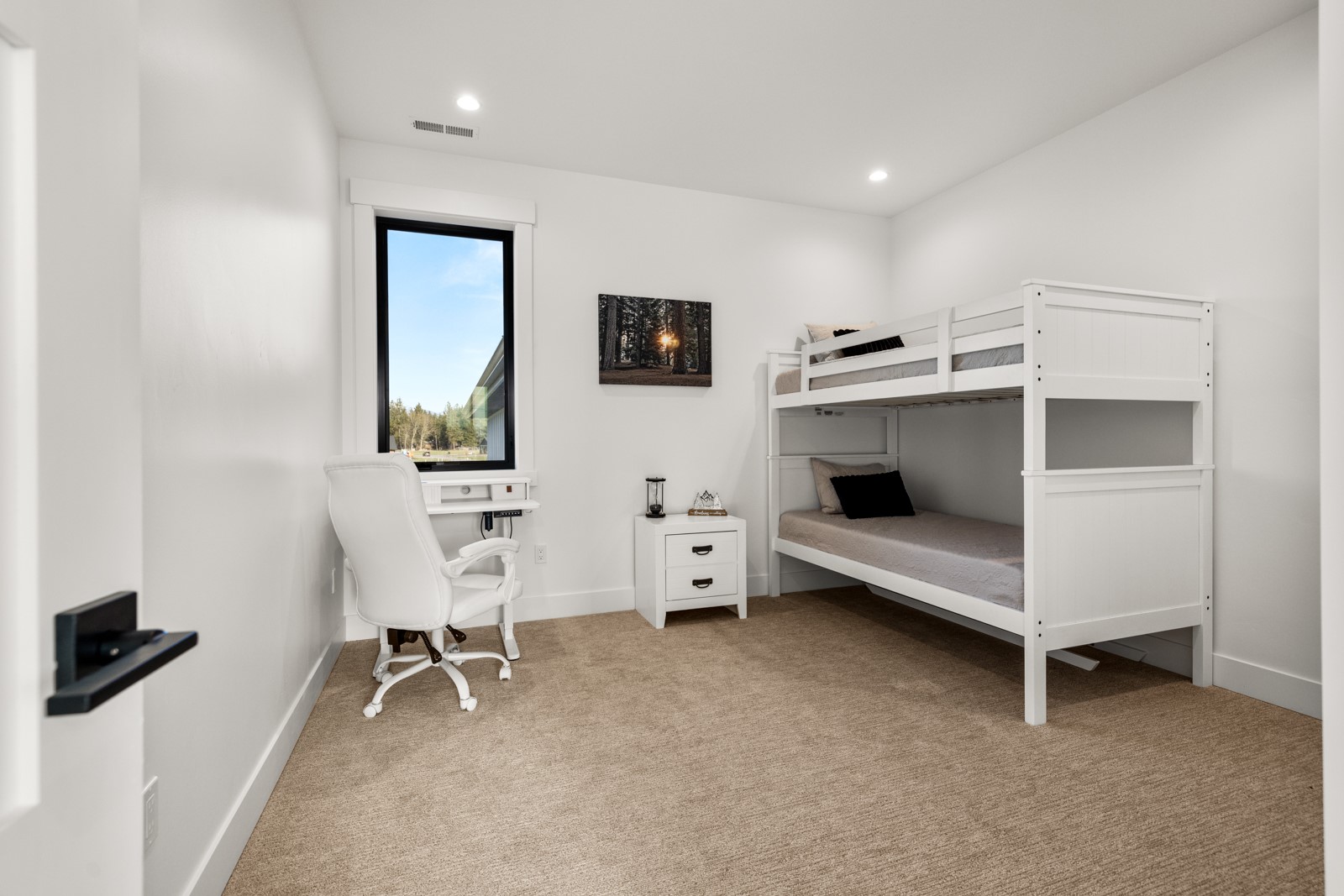 111 Freedom Way Property Photo 31