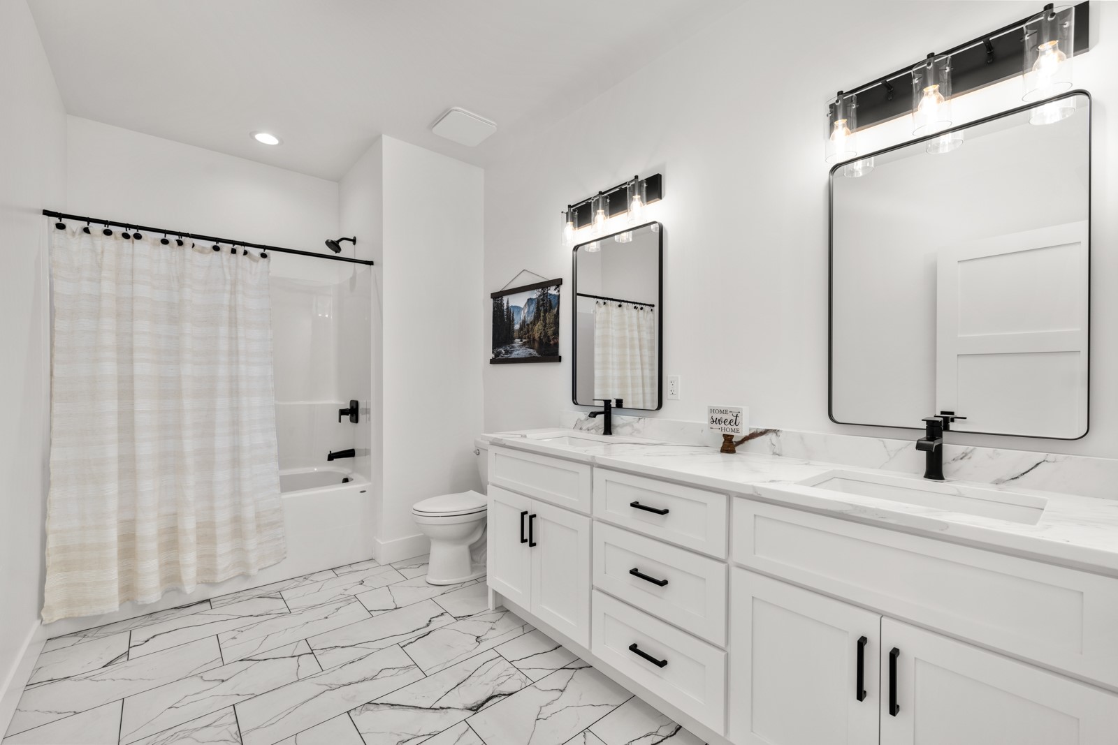111 Freedom Way Property Photo 34
