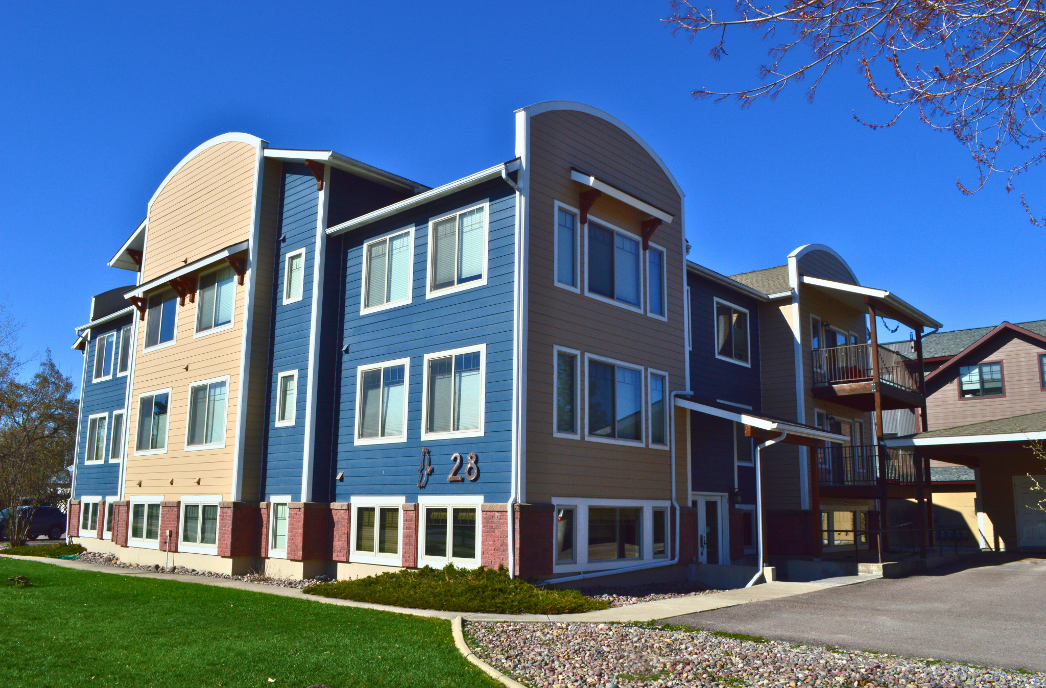 28 Colorado Avenue G Property Photo 1