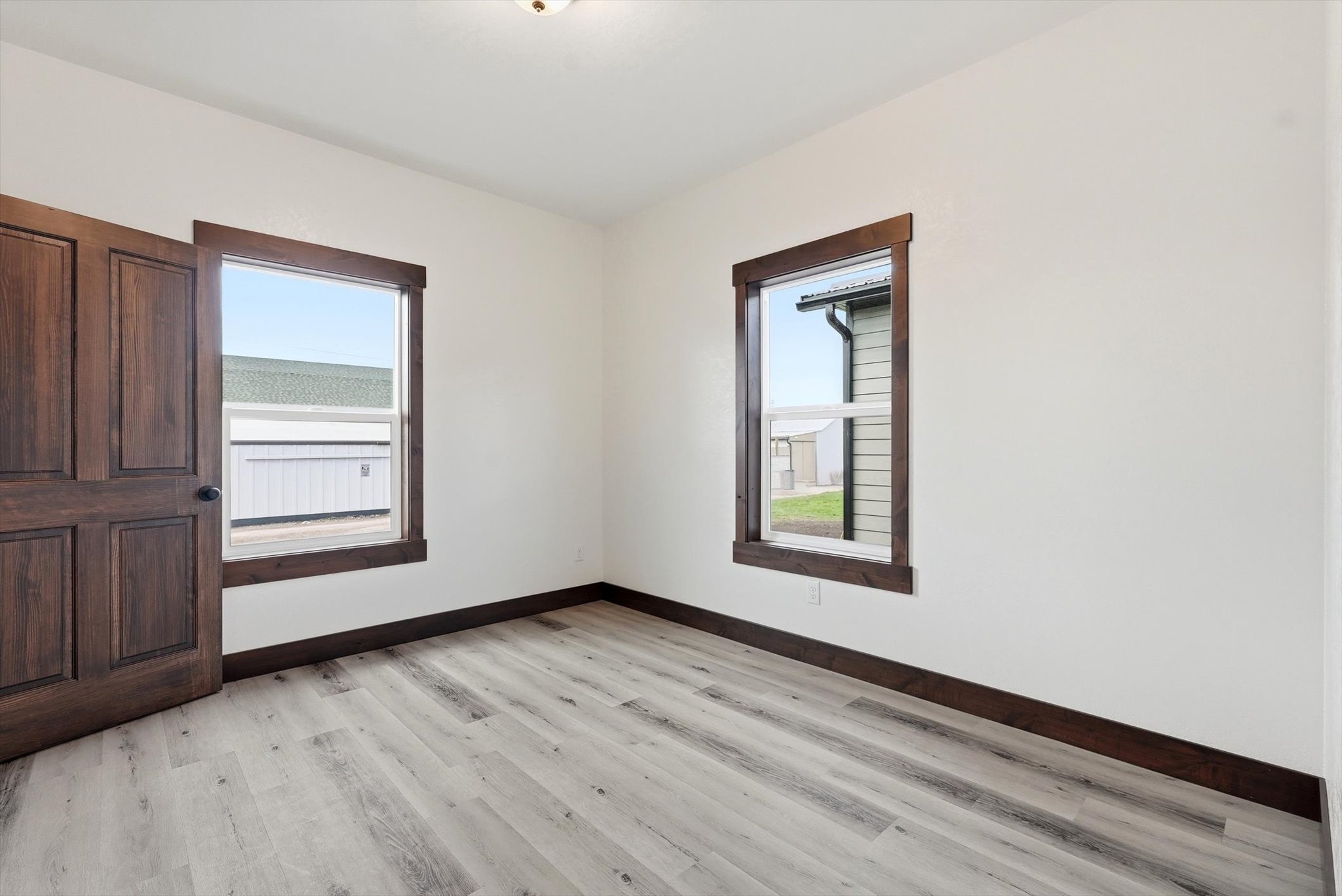 213 1st Avenue Se Property Photo 9
