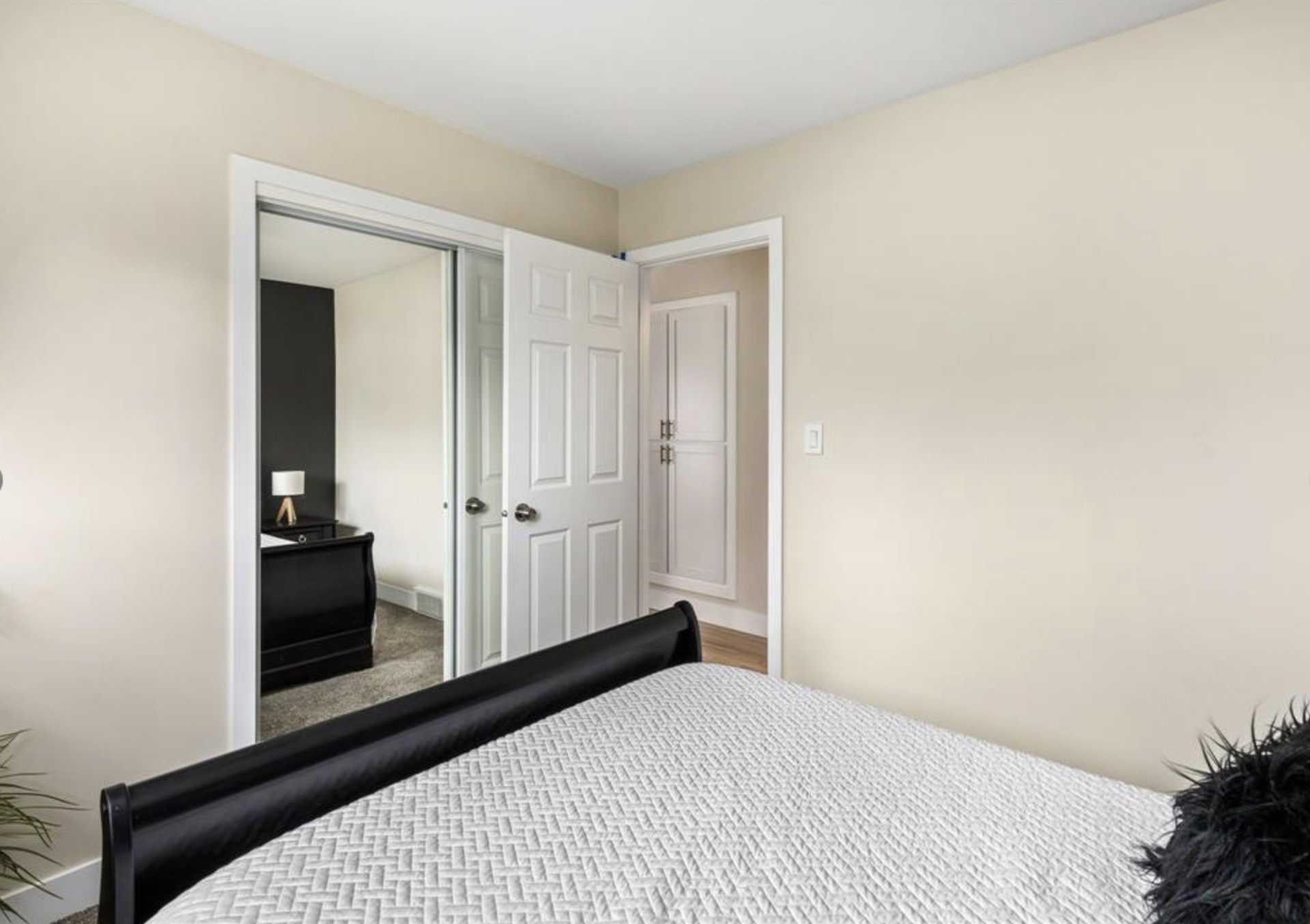 736 Skyline Drive Ne Property Photo 14