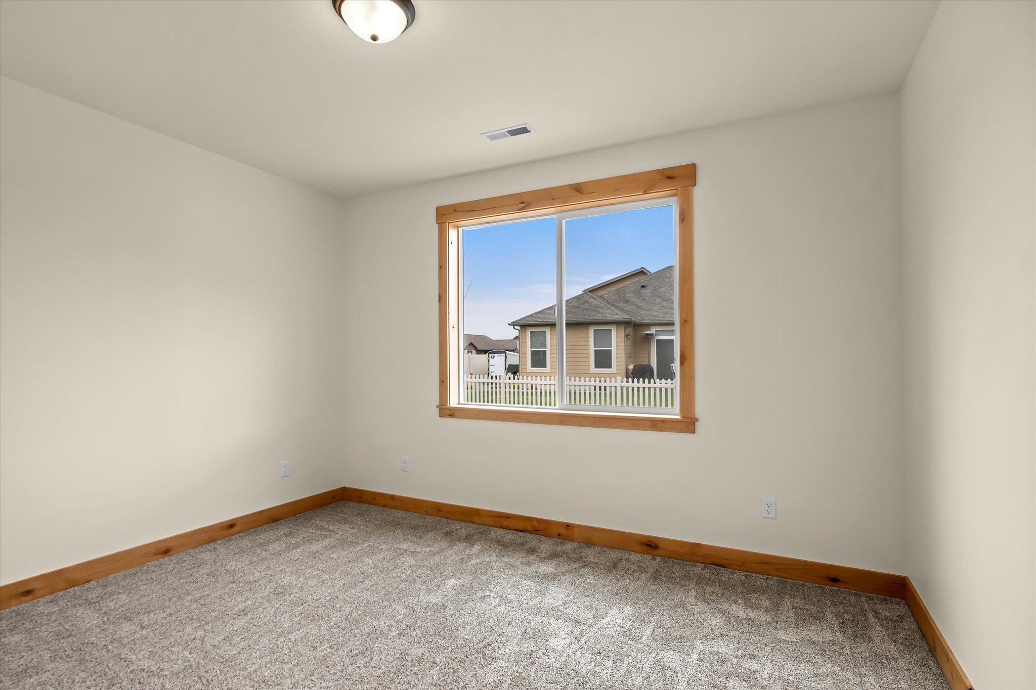 3814 Lovegrass Lane Property Photo 21