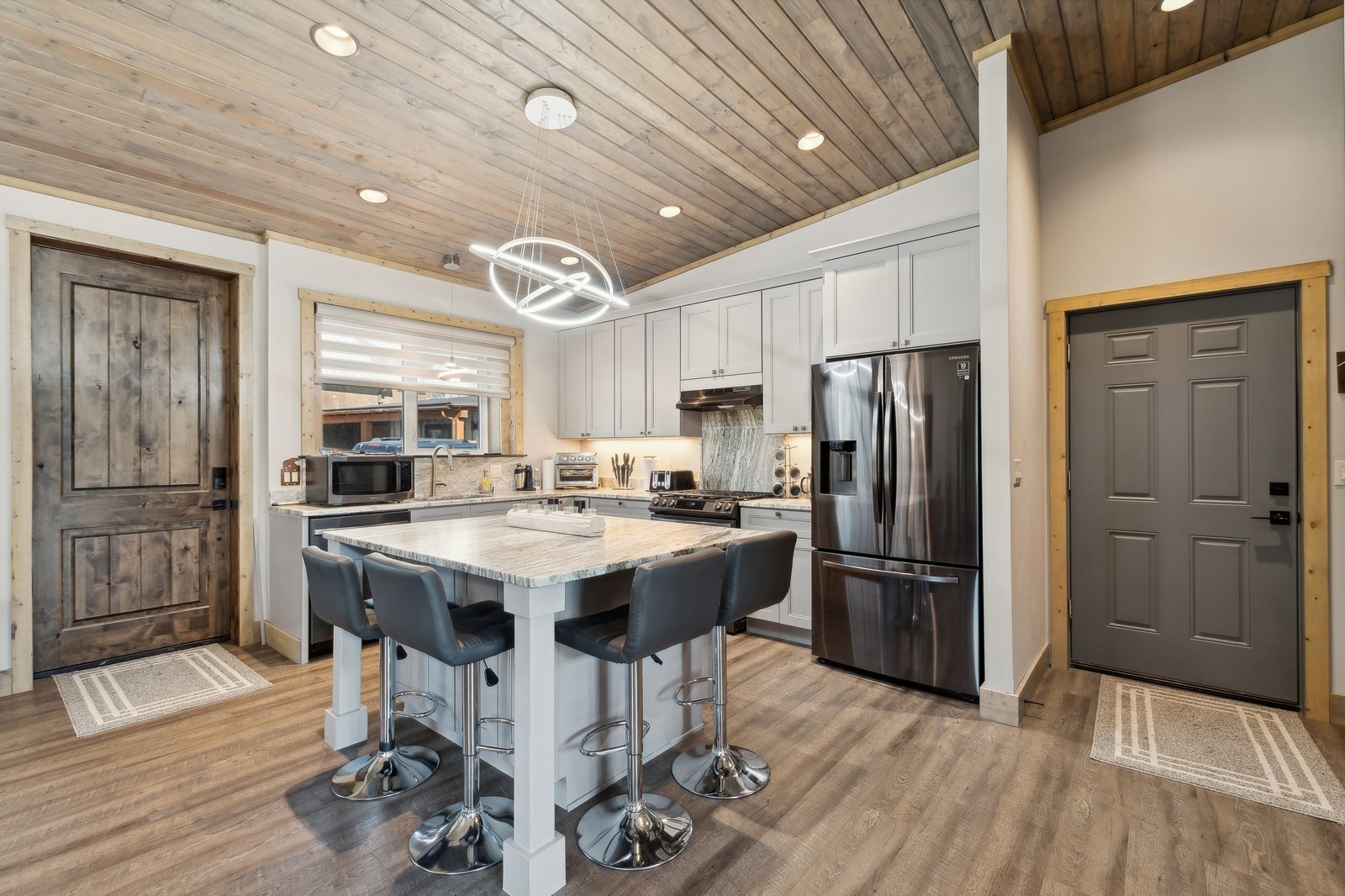30069098 Property Photo 45