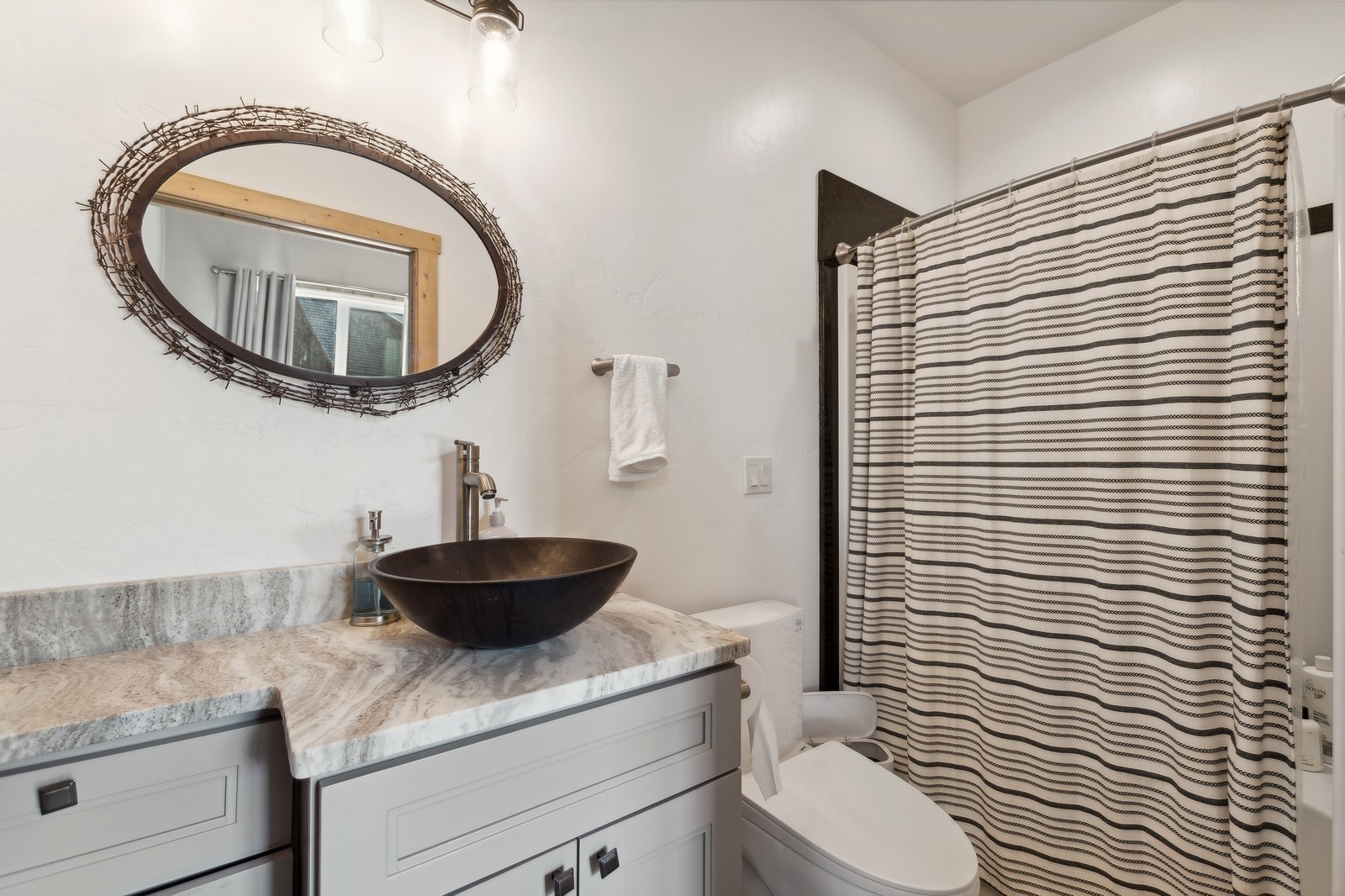 30069098 Property Photo 51