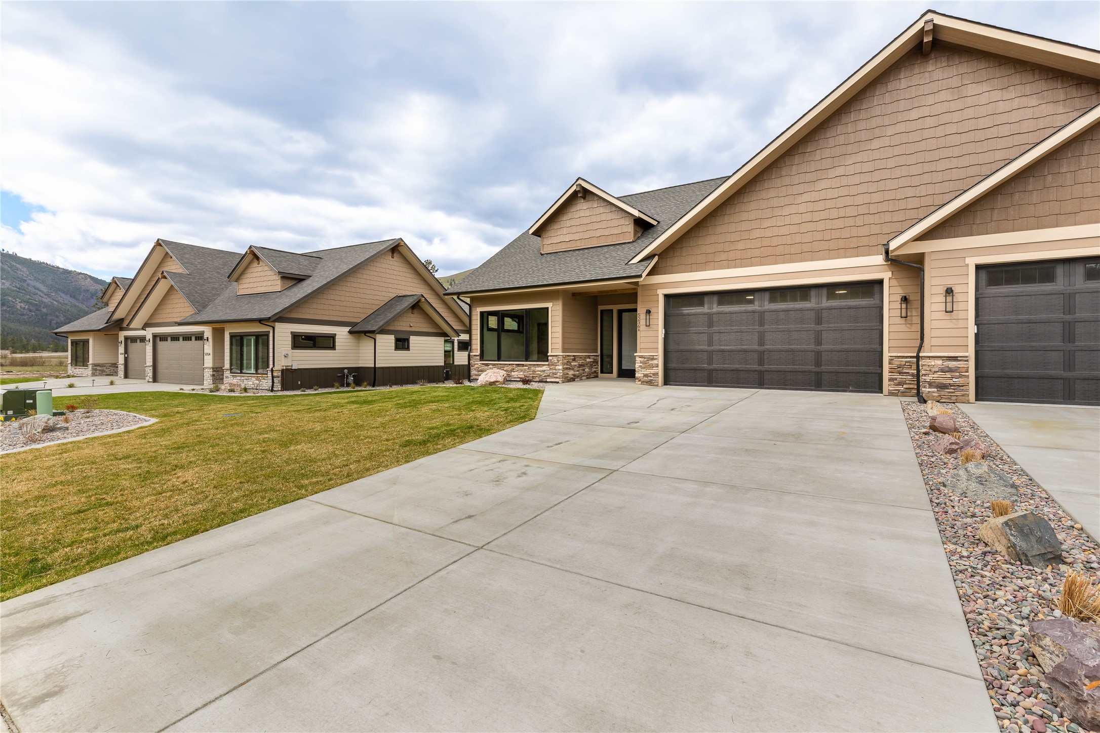 5236 Ginger Quill Road B Property Photo 2