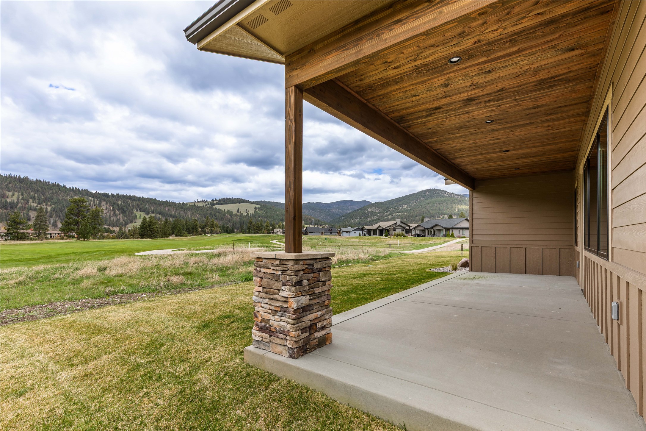 5236 Ginger Quill Road B Property Photo 4