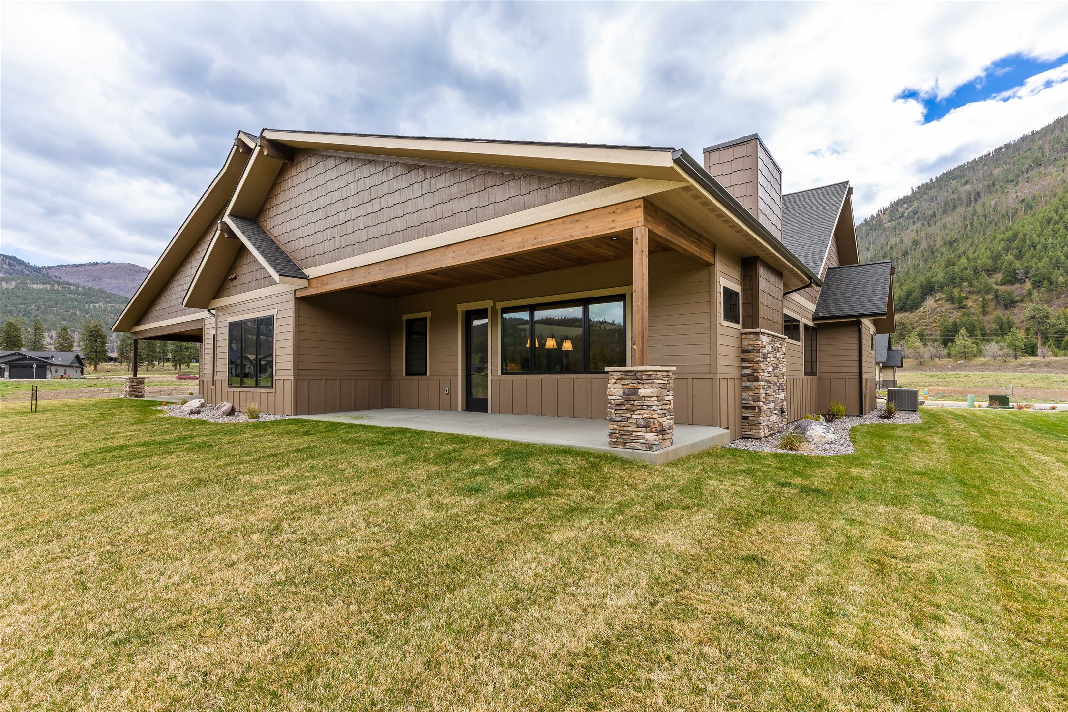 5236 Ginger Quill Road B Property Photo 5