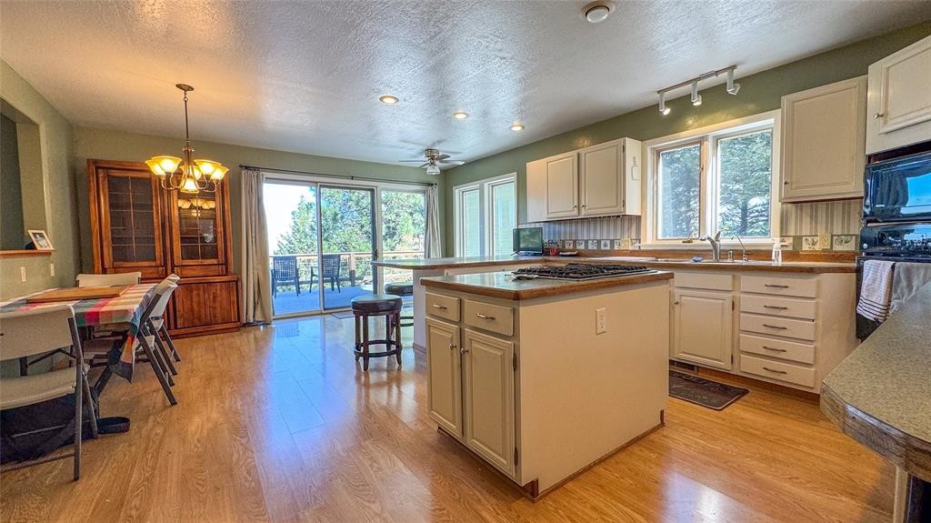 47 Bridle Bit Loop Property Photo 7