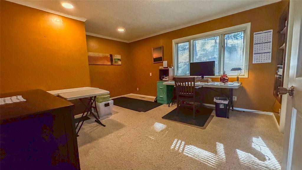 47 Bridle Bit Loop Property Photo 22