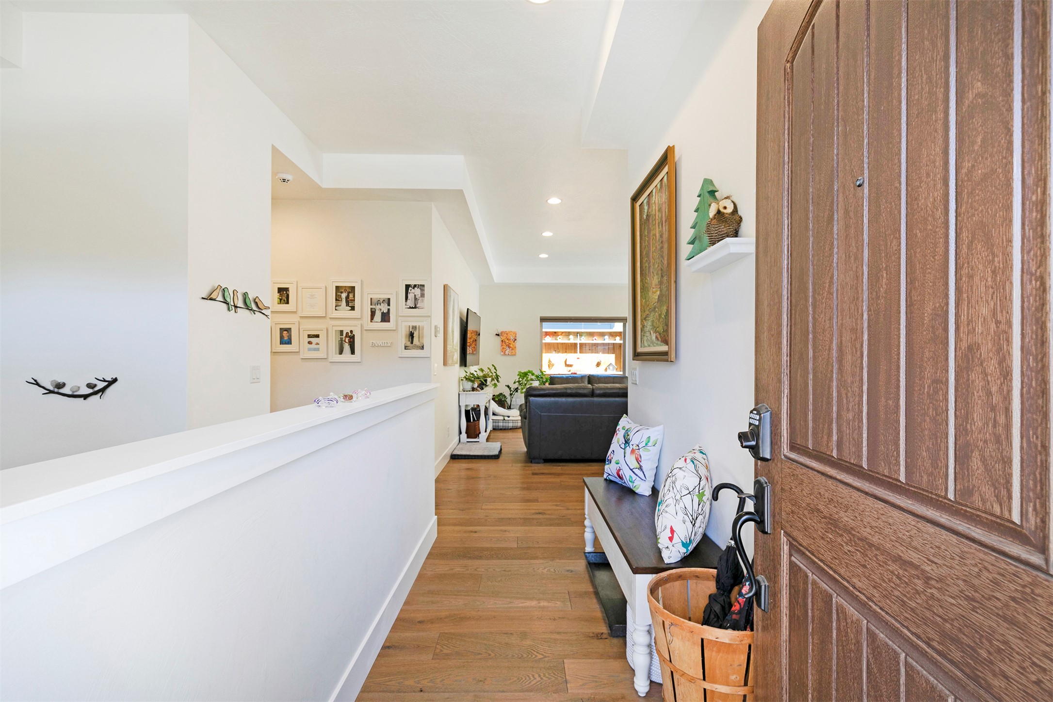 1207 Gilbert Court Property Photo 4