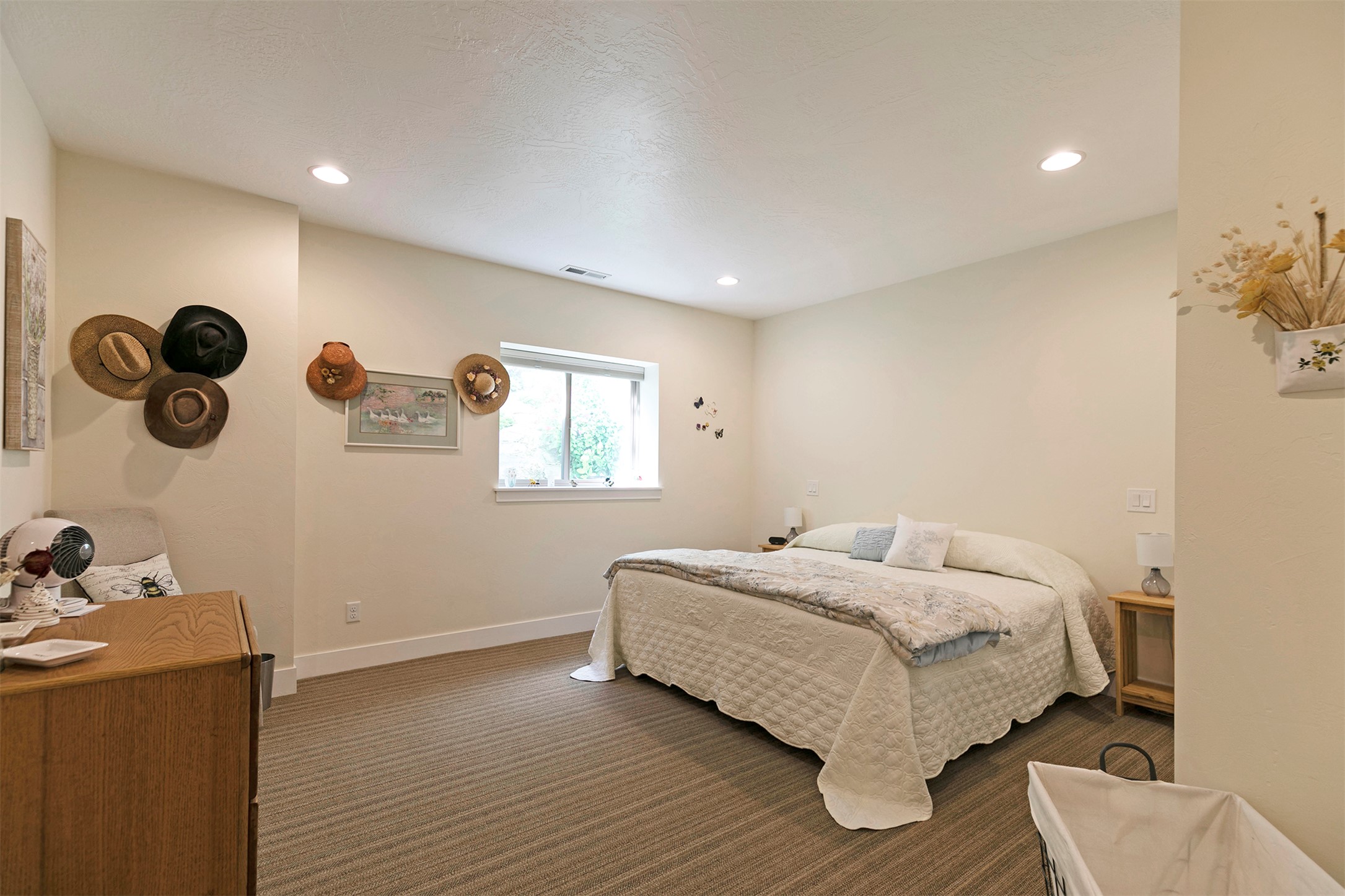 1207 Gilbert Court Property Photo 31