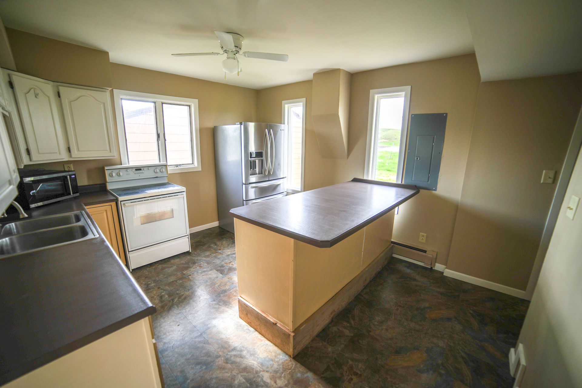 6421 Us Hwy 2 E Property Photo 10