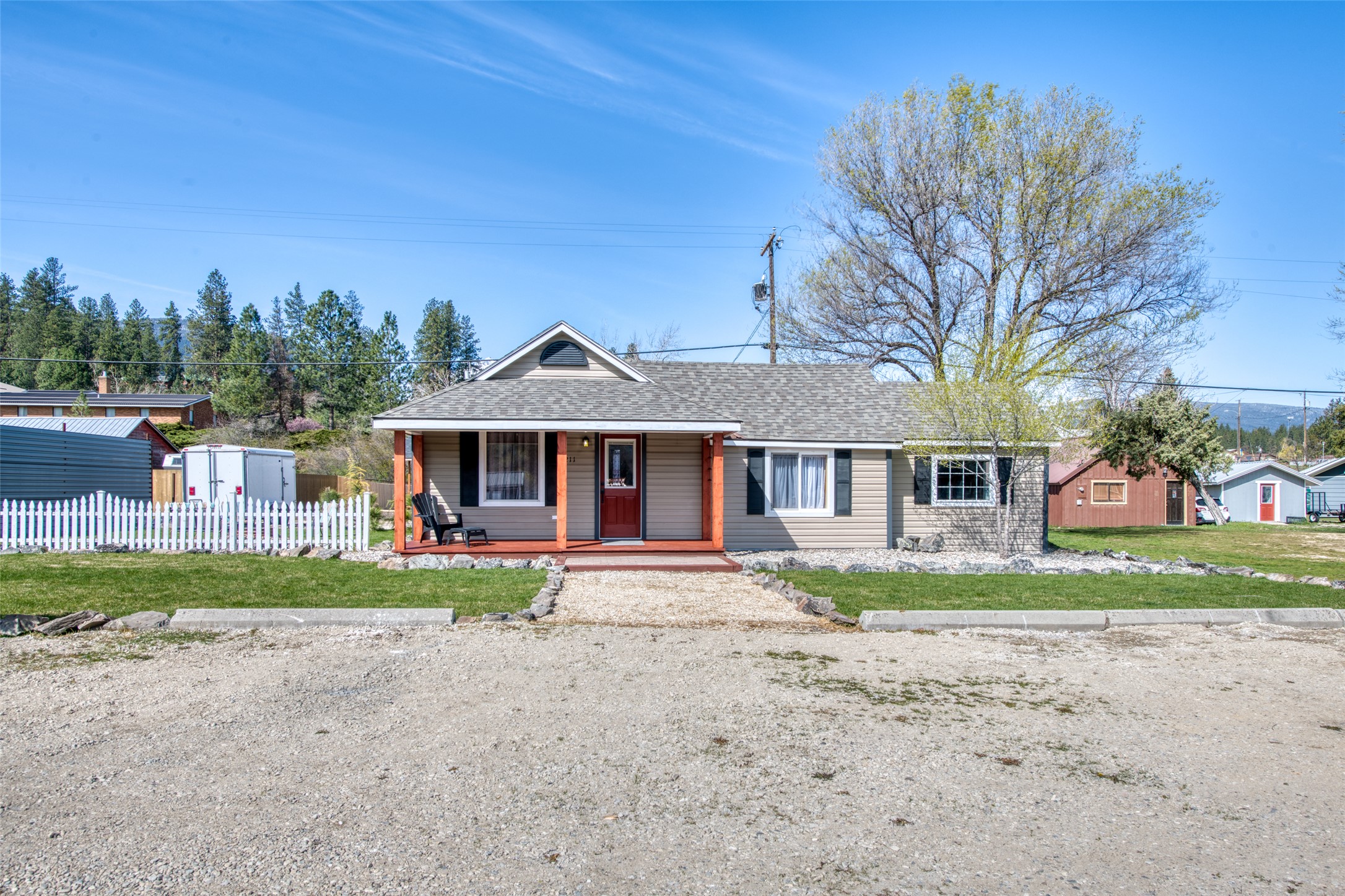 211 S Main Street Property Photo 6