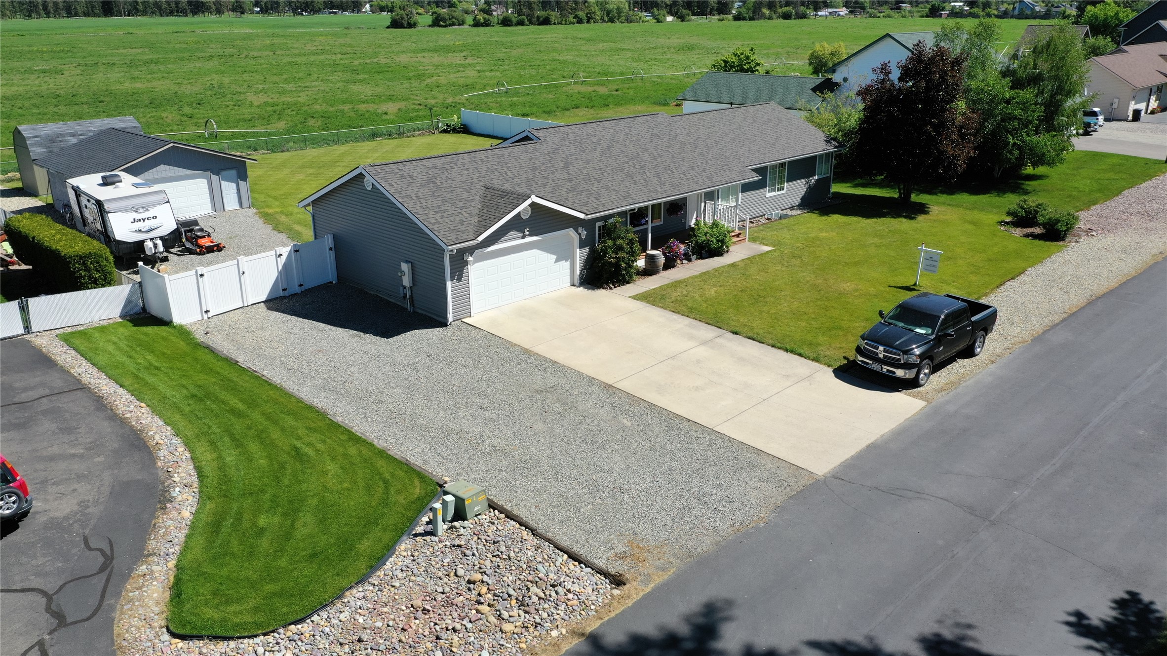 700 Stone Street Property Photo 4