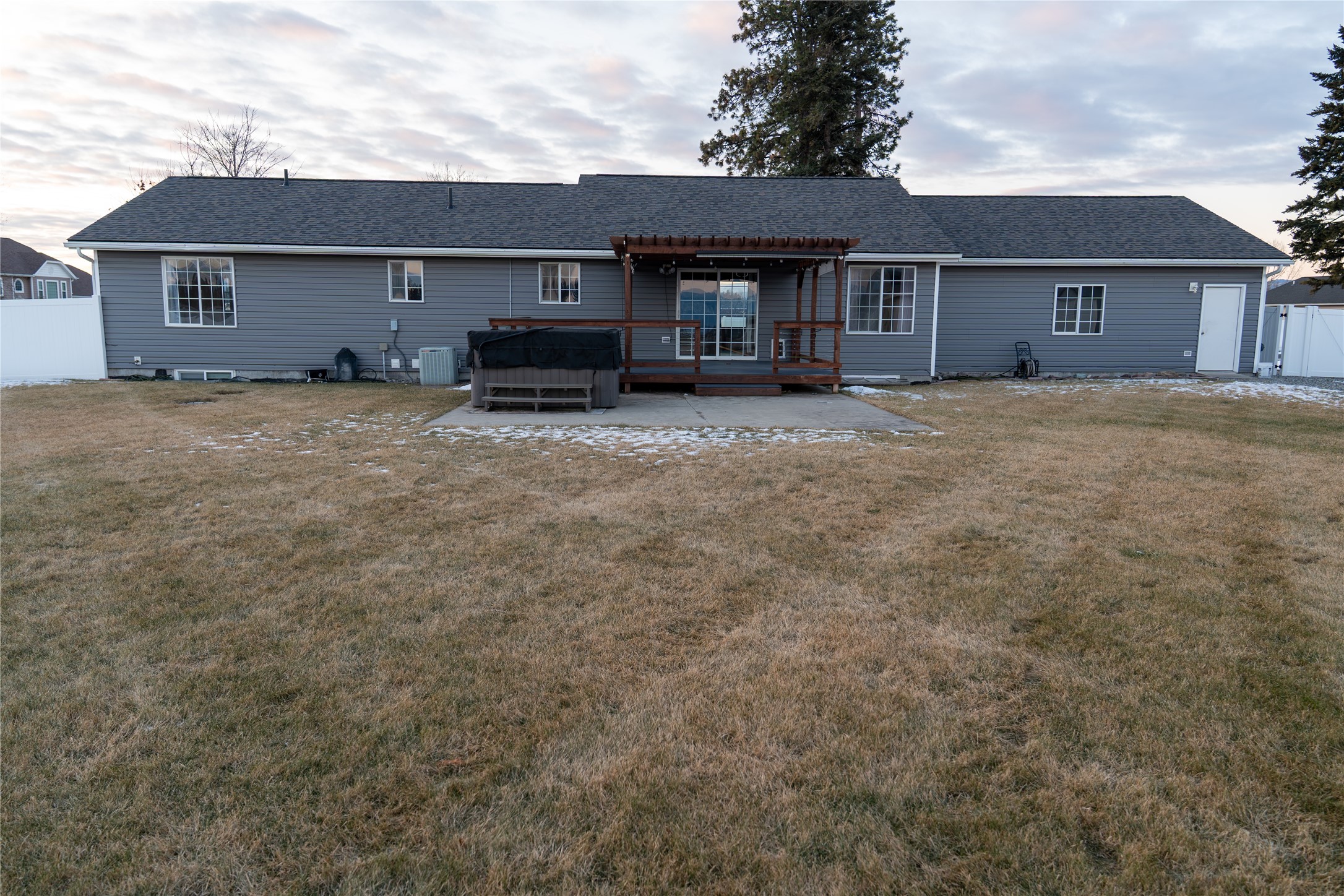700 Stone Street Property Photo 34