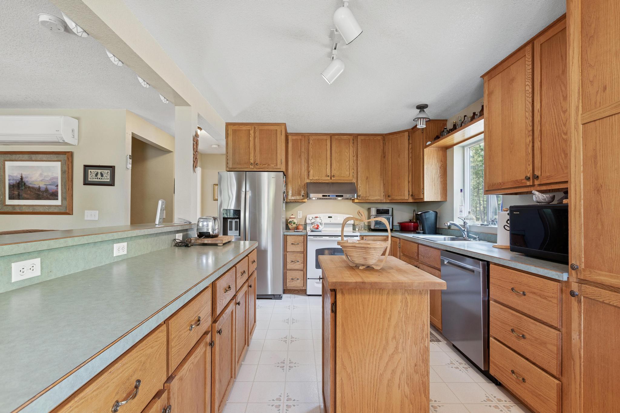465 Deer Creek Road Property Photo 9
