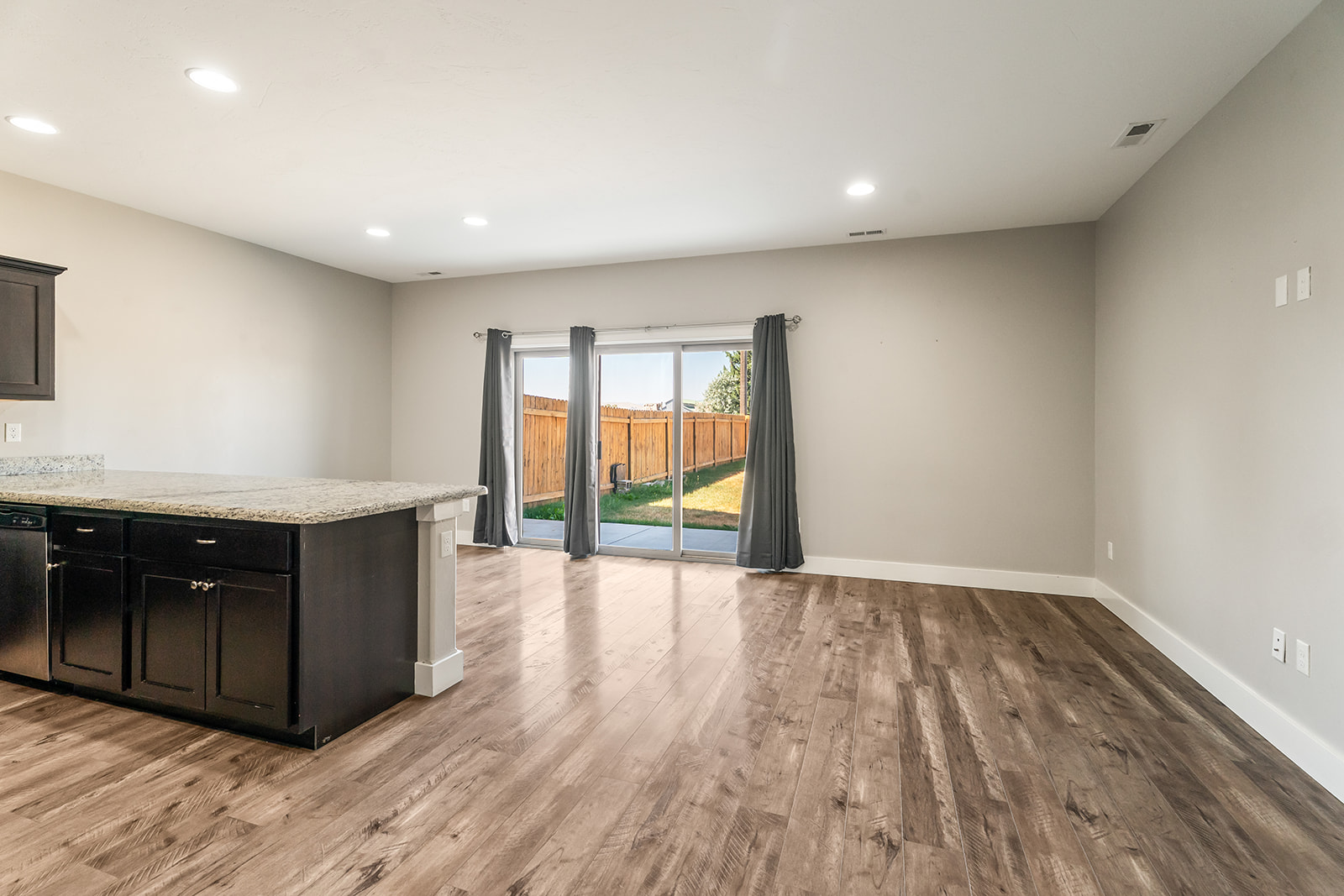 3686 Travertine Way A-b Property Photo 5