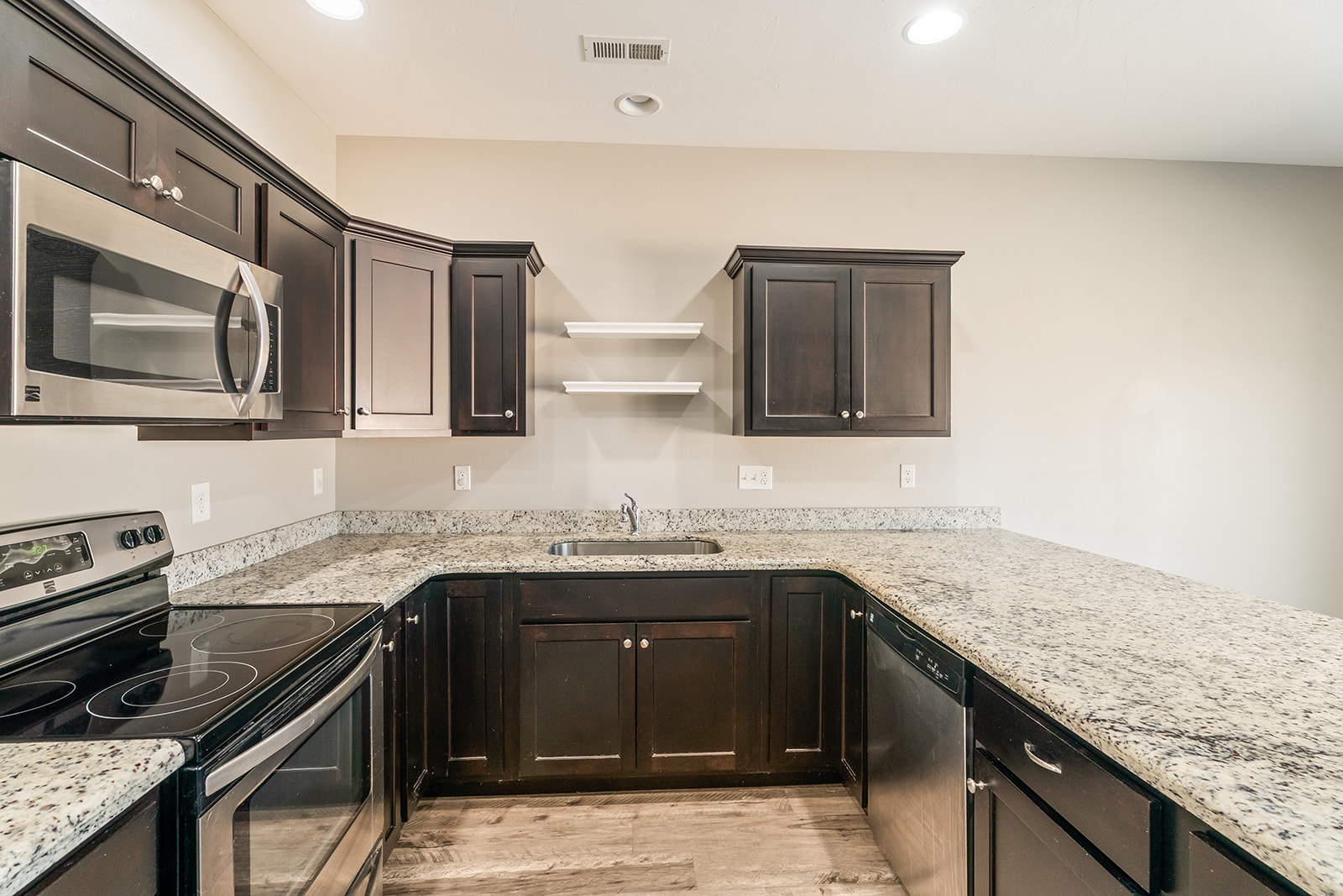 3686 Travertine Way A-b Property Photo 8