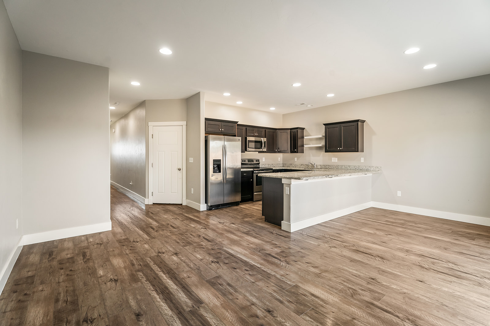 3686 Travertine Way A-b Property Photo 9