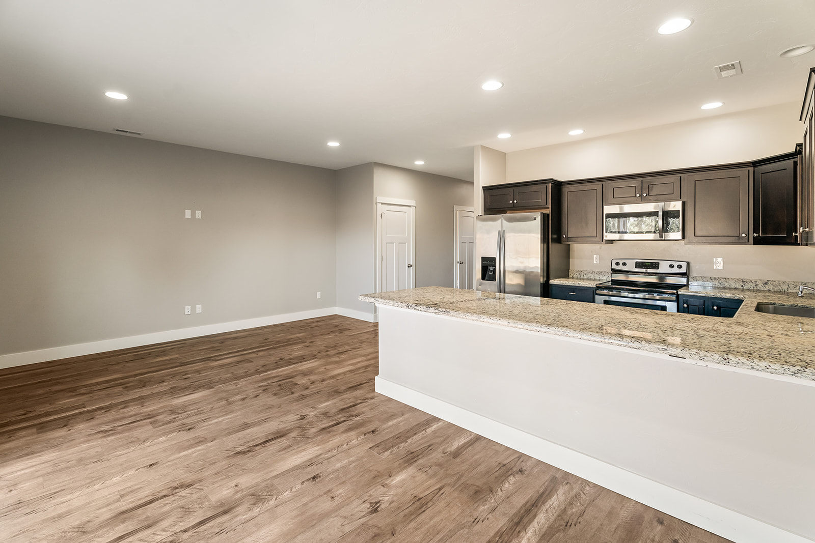 3686 Travertine Way A-b Property Photo 10