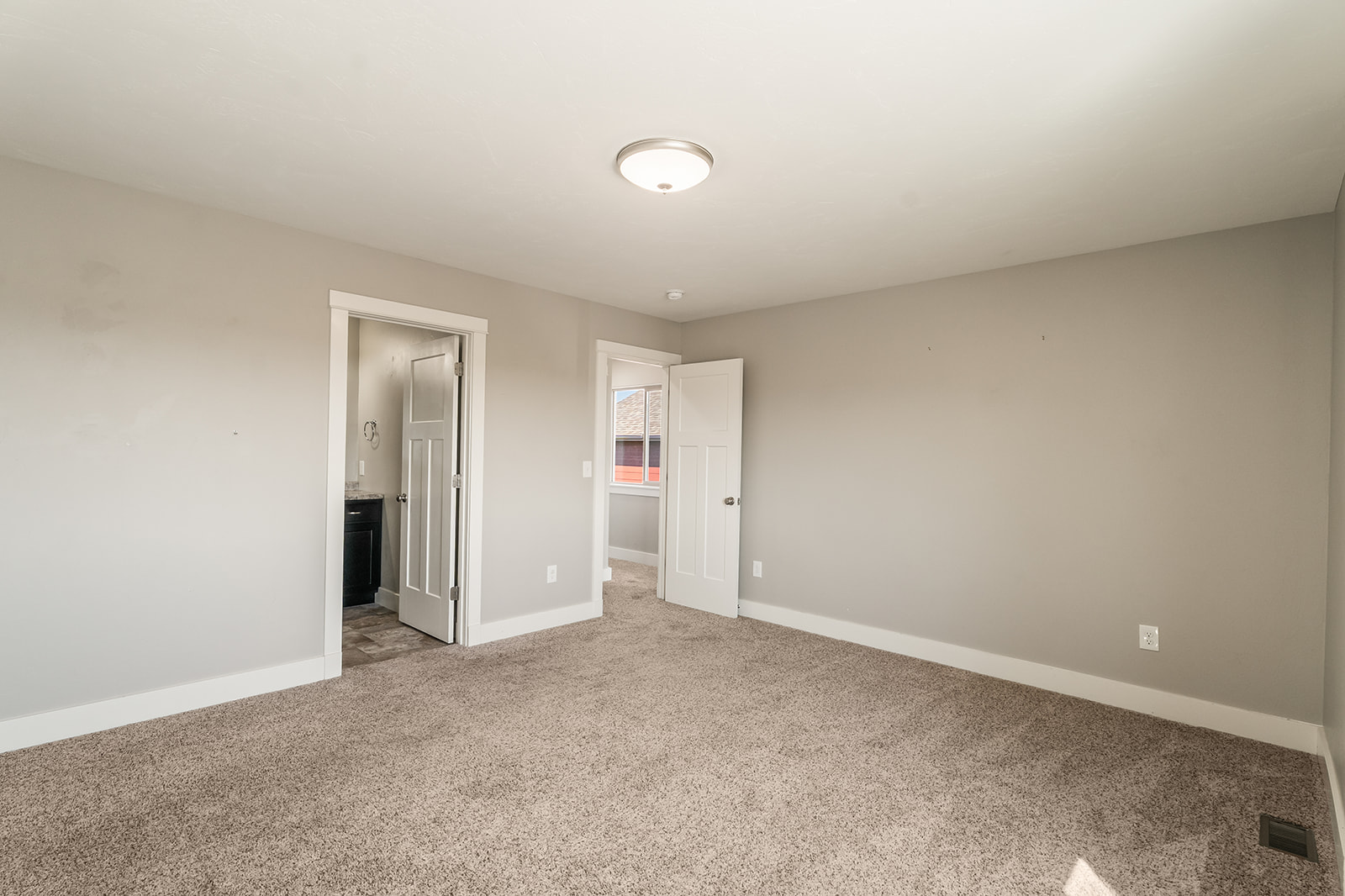 3686 Travertine Way A-b Property Photo 14