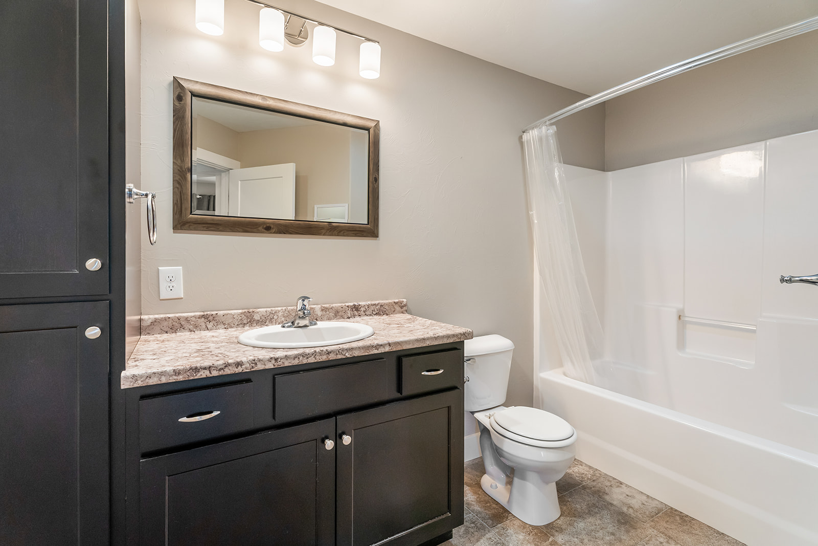3686 Travertine Way A-b Property Photo 19