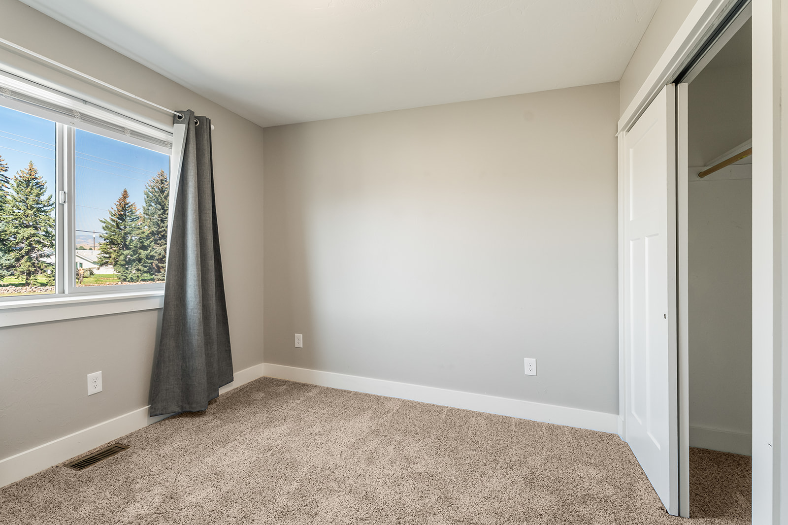 3686 Travertine Way A-b Property Photo 20
