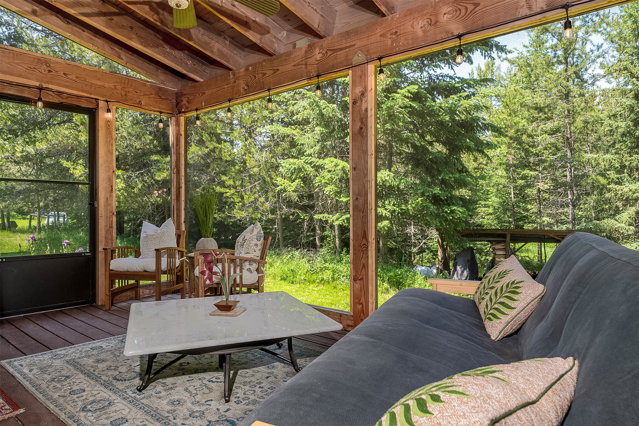 2075 Lion Mountain Loop Road Property Photo 22