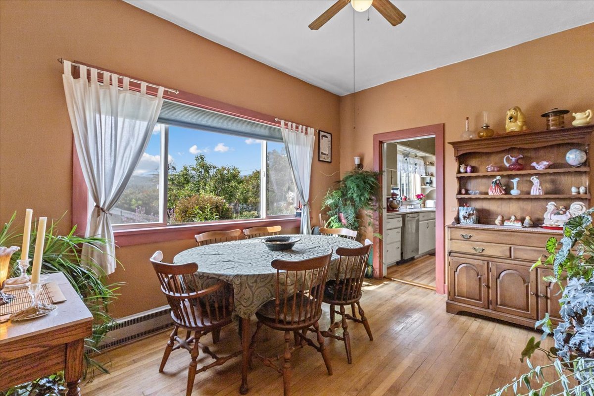 407 1st Avenue W Property Photo 14