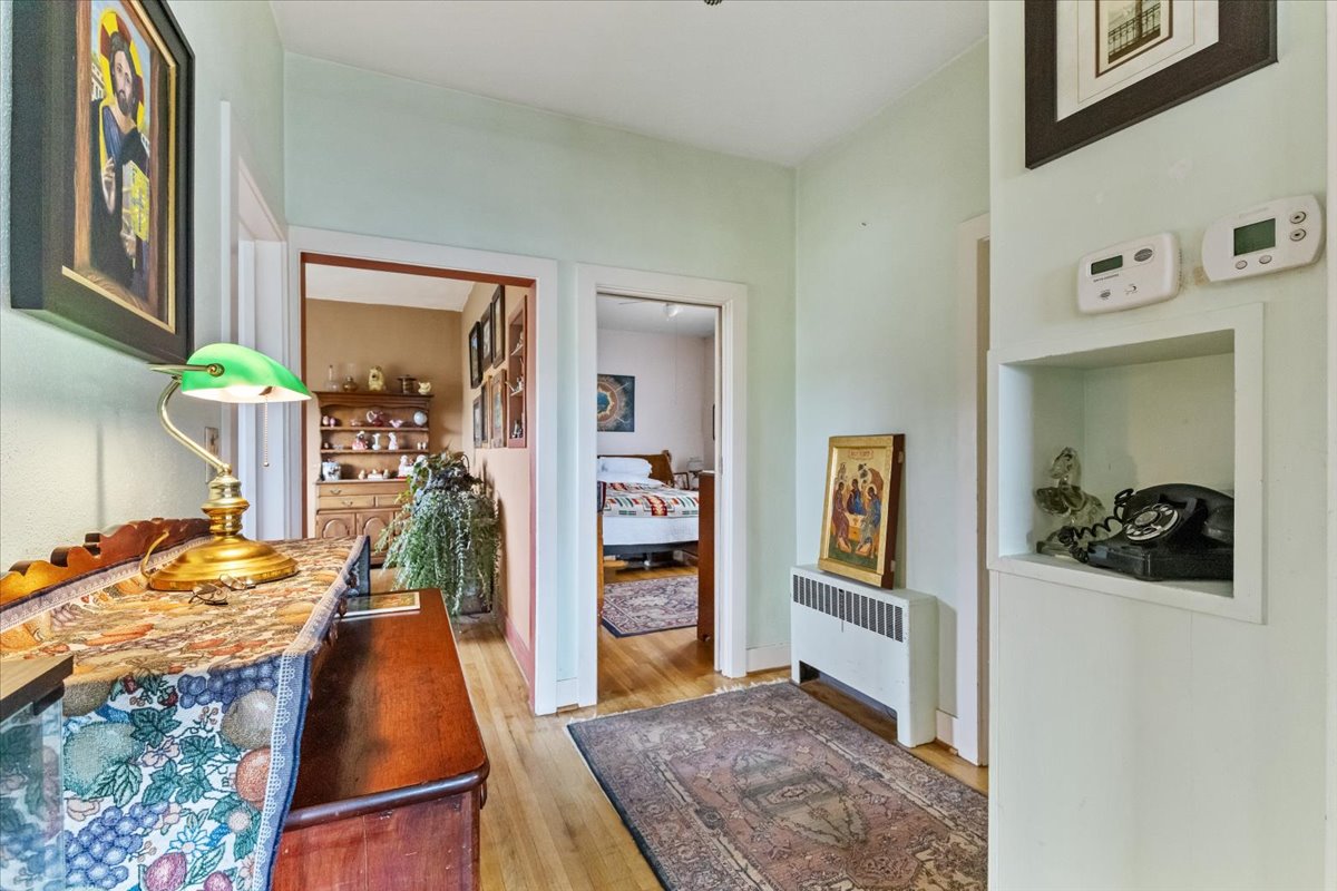 407 1st Avenue W Property Photo 20