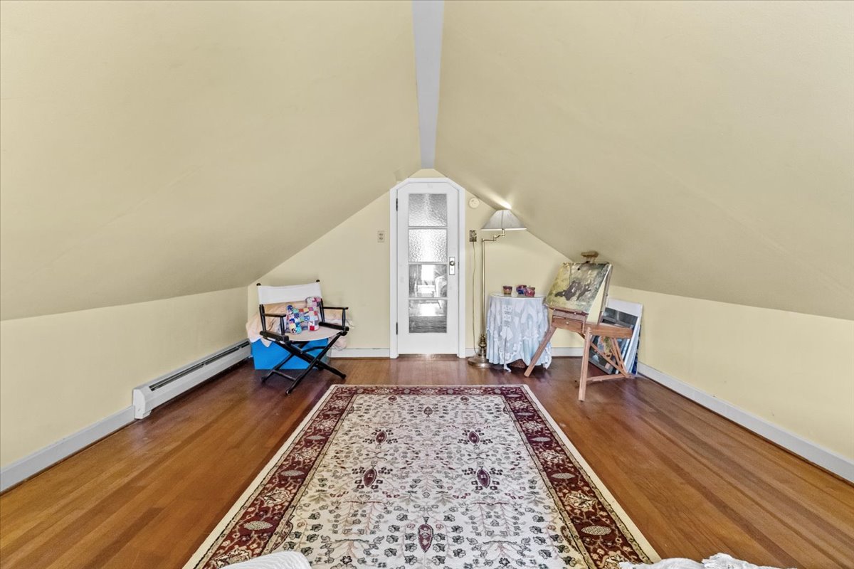 407 1st Avenue W Property Photo 35