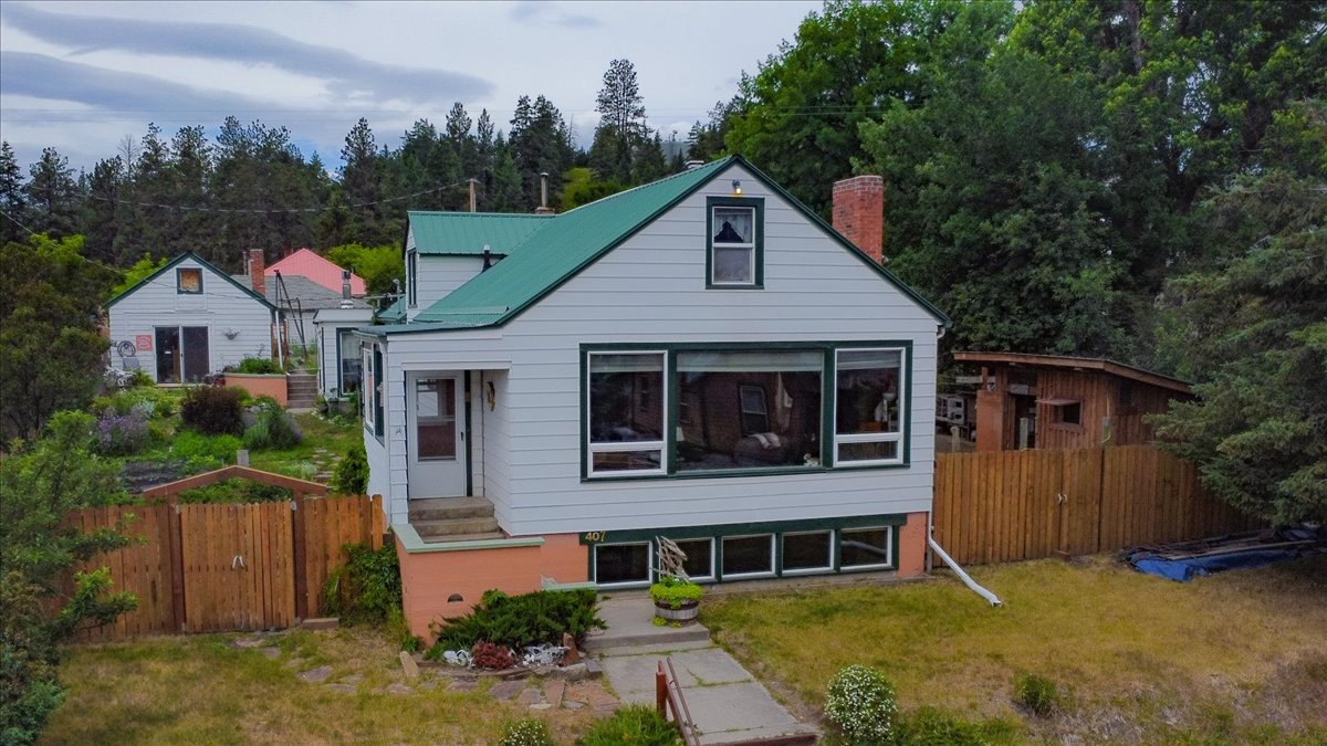 407 1st Avenue W Property Photo 50
