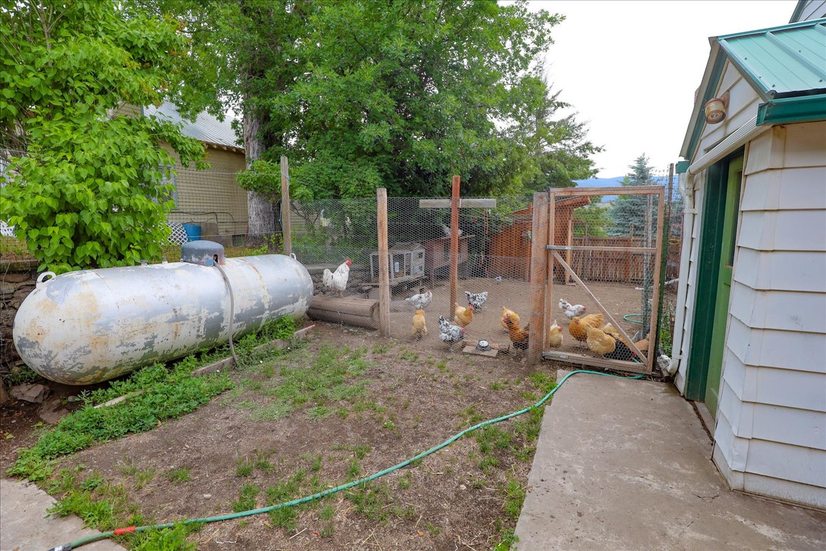 407 1st Avenue W Property Photo 65