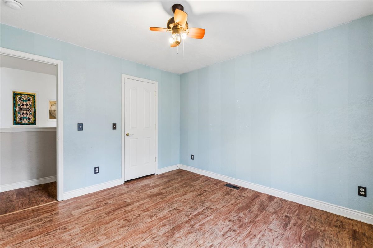 108 Sunrise Terrace D Property Photo 22