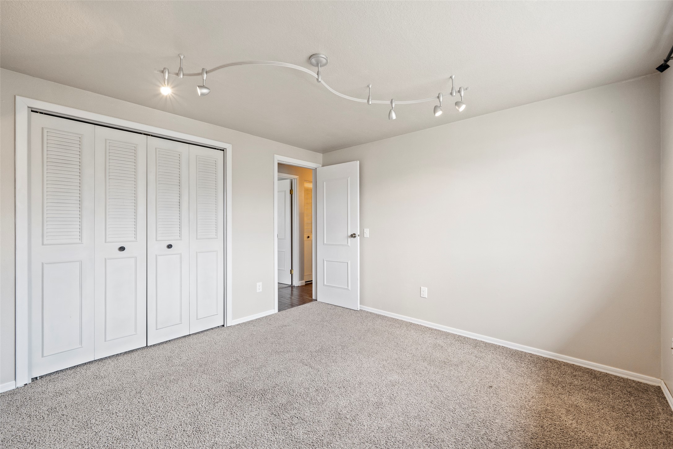 209 4th Street Property Photo 22