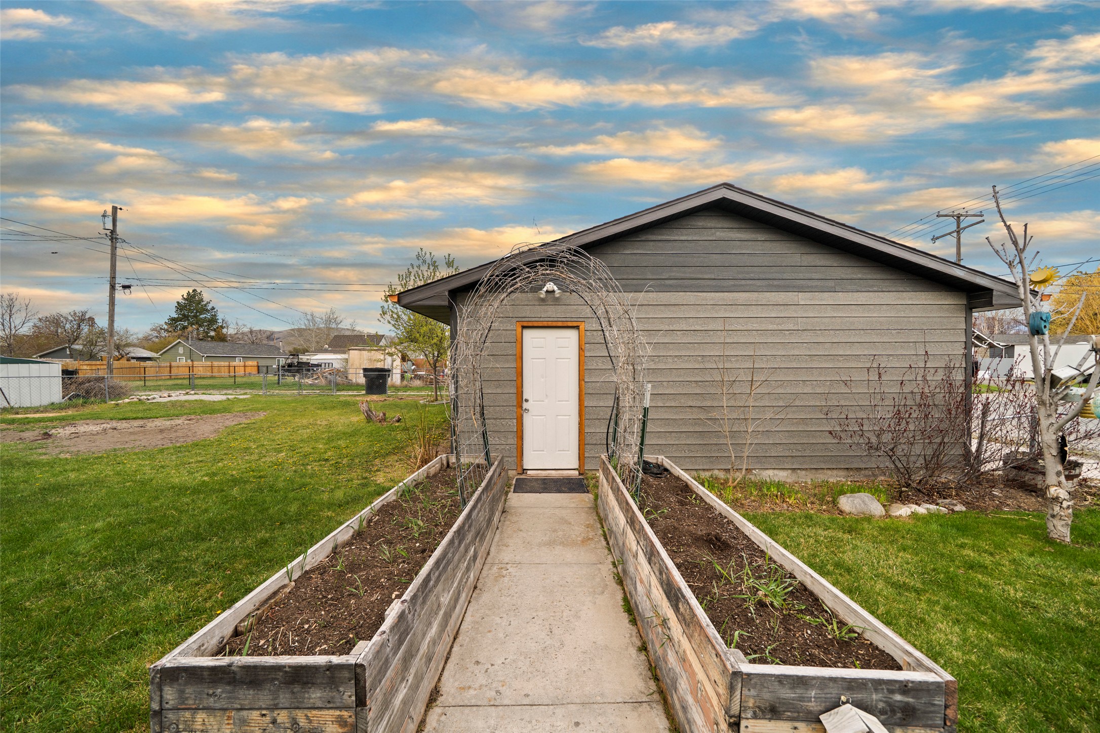 209 4th Street Property Photo 70