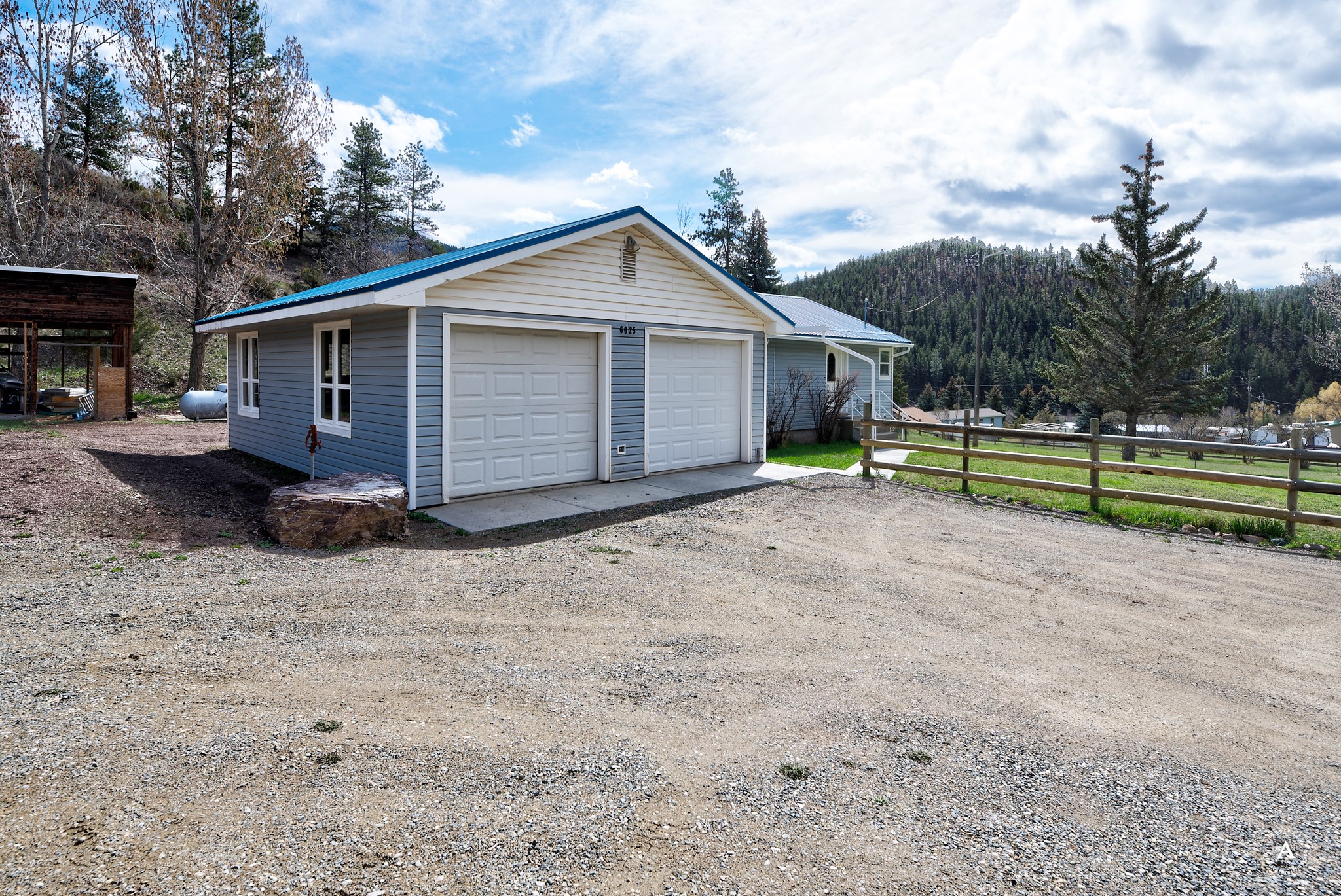 6025 Nelson Road Property Photo 3