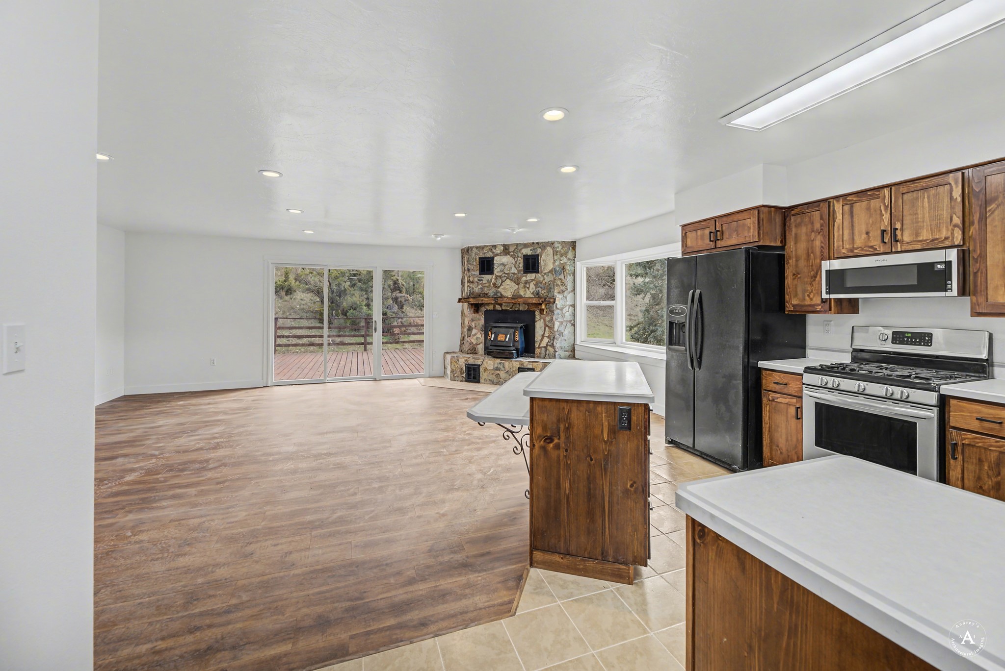 6025 Nelson Road Property Photo 8