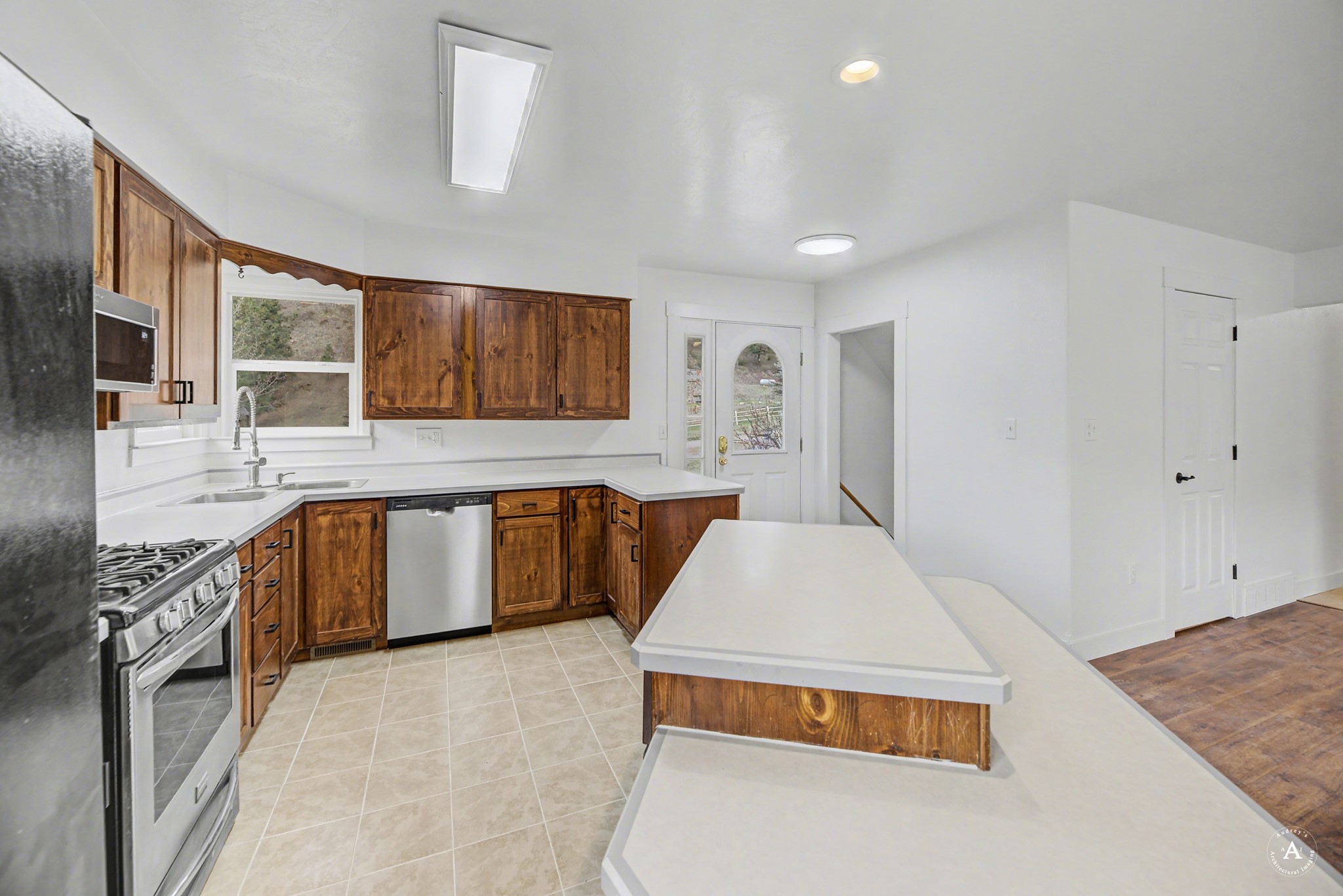 6025 Nelson Road Property Photo 14